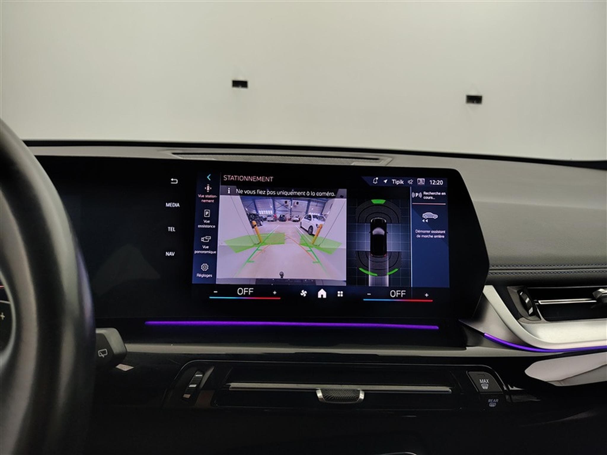 BMW X1 1.5iA MHEV PACK M/NAV/CARPLAY/CAM 360/HK/KEYLESS/HUD (2023) - Photo 17