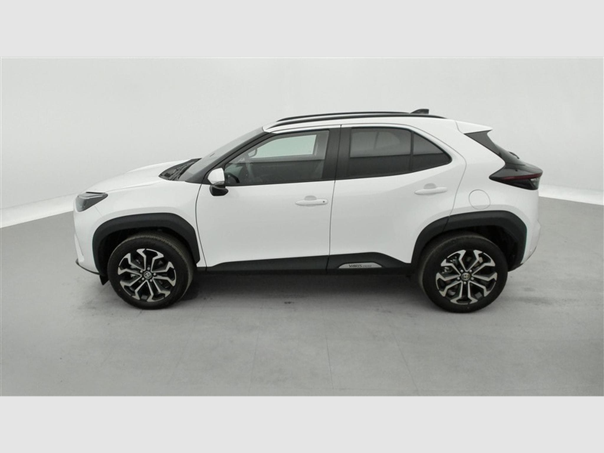 Toyota Yaris Cross 1.5i VVT-i Hybrid E-CVT CARPLAY / CAMERA / FULL LED / ALU17" (2026) - Photo 3