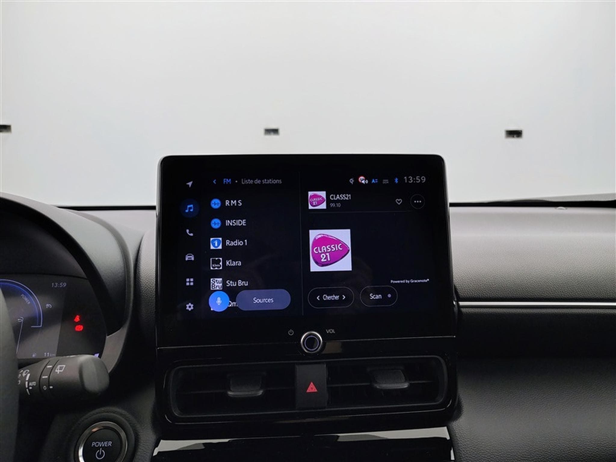 Toyota Yaris Cross 1.5i VVT-i Hybrid E-CVT CARPLAY / CAMERA / FULL LED / ALU17" (2026) - Photo 11