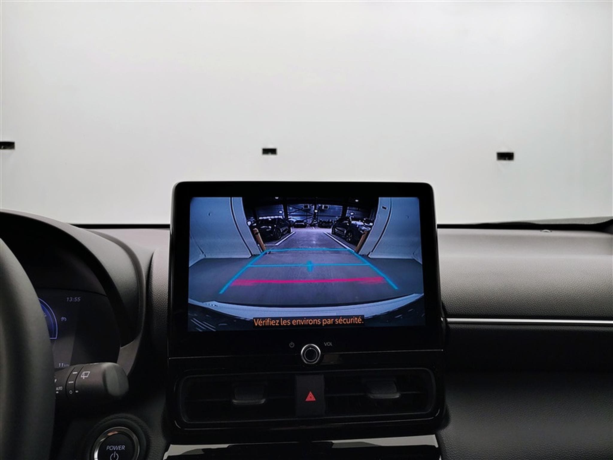 Toyota Yaris Cross 1.5i VVT-i Hybrid E-CVT CARPLAY / CAMERA / FULL LED / ALU17" (2026) - Photo 18