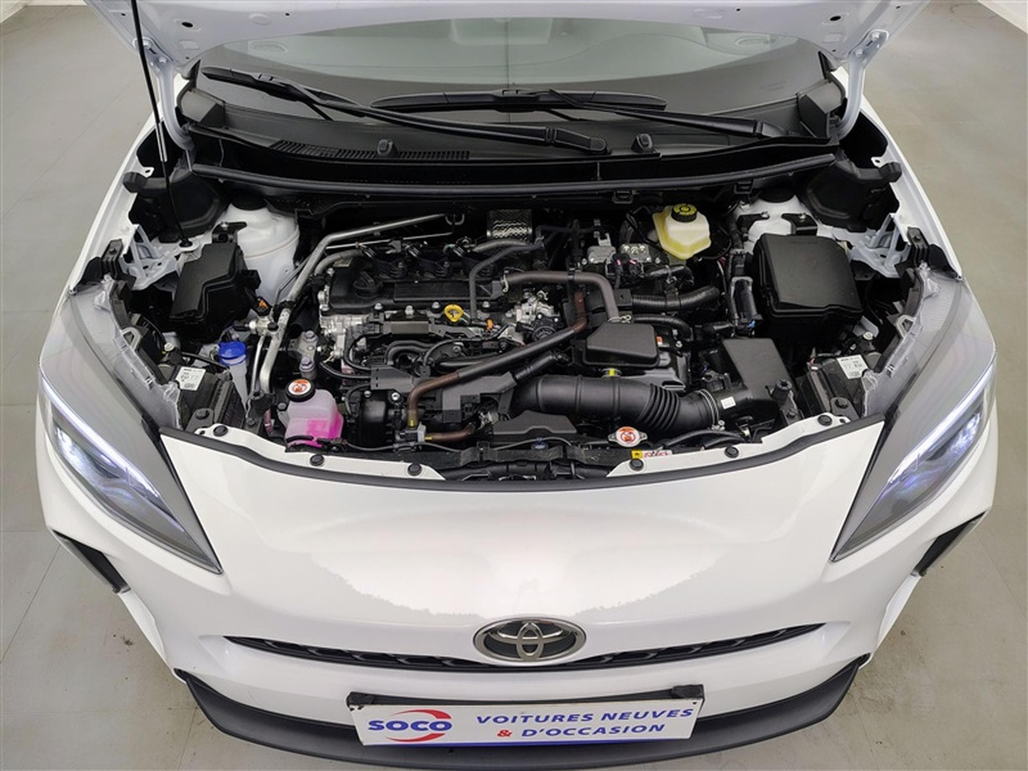 Toyota Yaris Cross 1.5i VVT-i Hybrid E-CVT CARPLAY / CAMERA / FULL LED / ALU17" (2026) - Photo 19