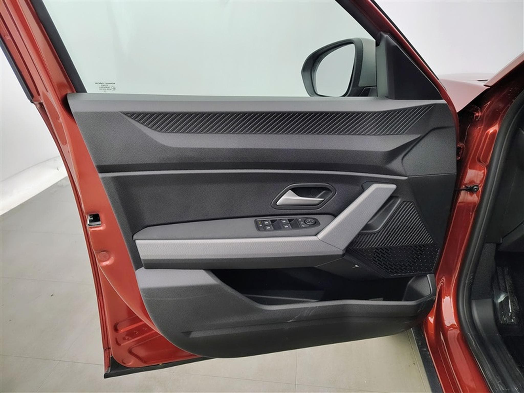 Dacia Duster Mild Hybrid 140cv Journey NAVI / CARPLAY / FULL LED / CAMERA (2026) - Photo 16