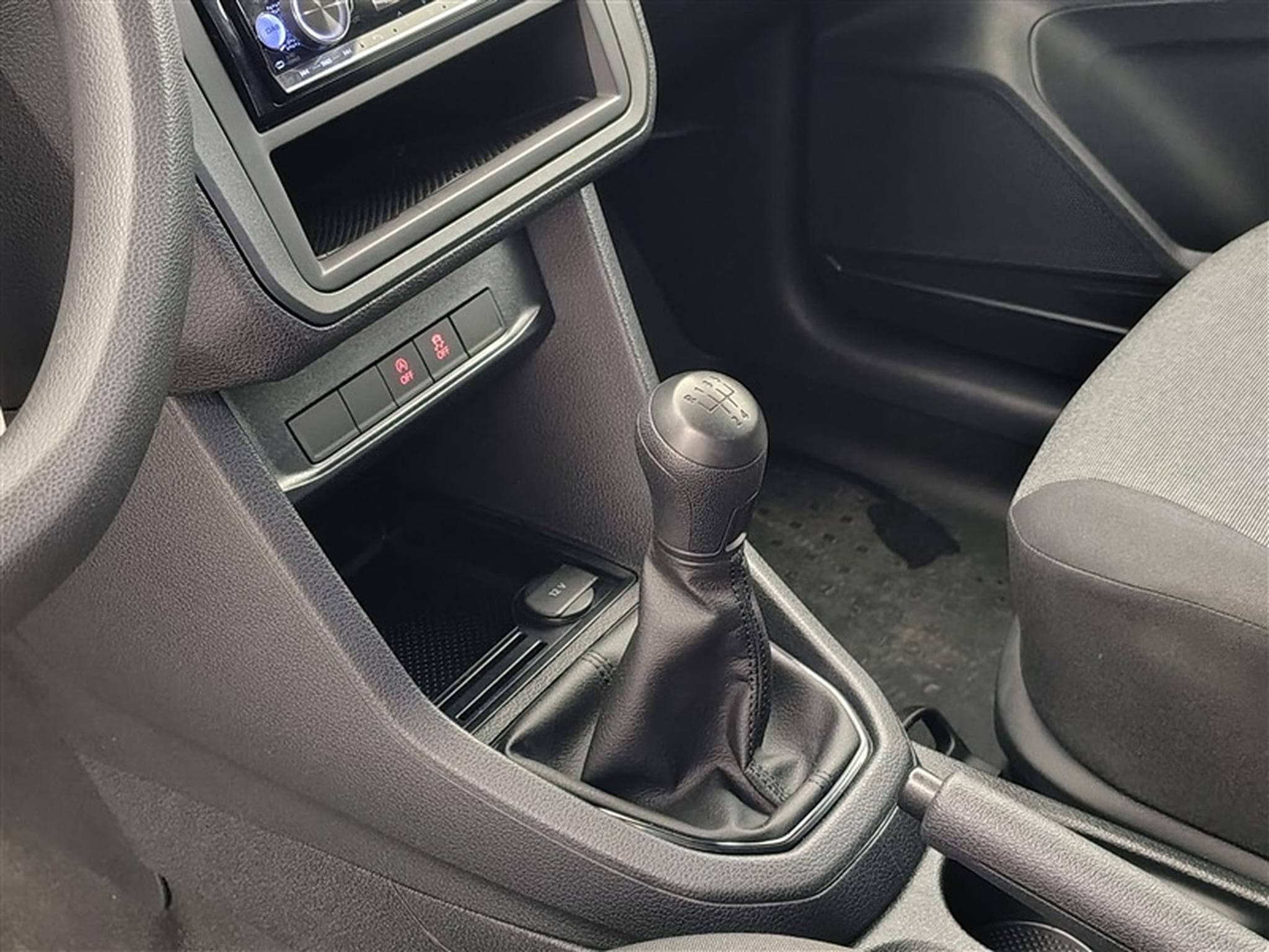 VW Caddy 2.0 CR TDi SCR Business AIRCO (2020) - Photo 12