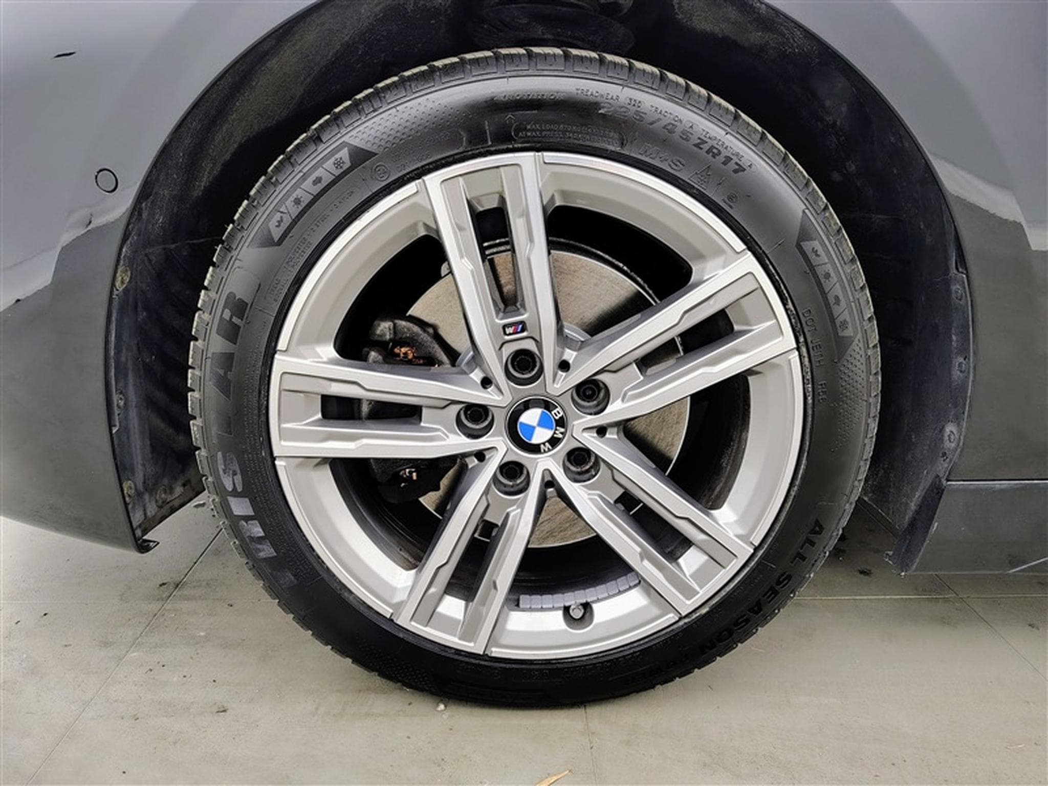 BMW 116 d PACK M  NAVI / FULL LED / S-CUIR / SHADOW LINE (2022) - Photo 6