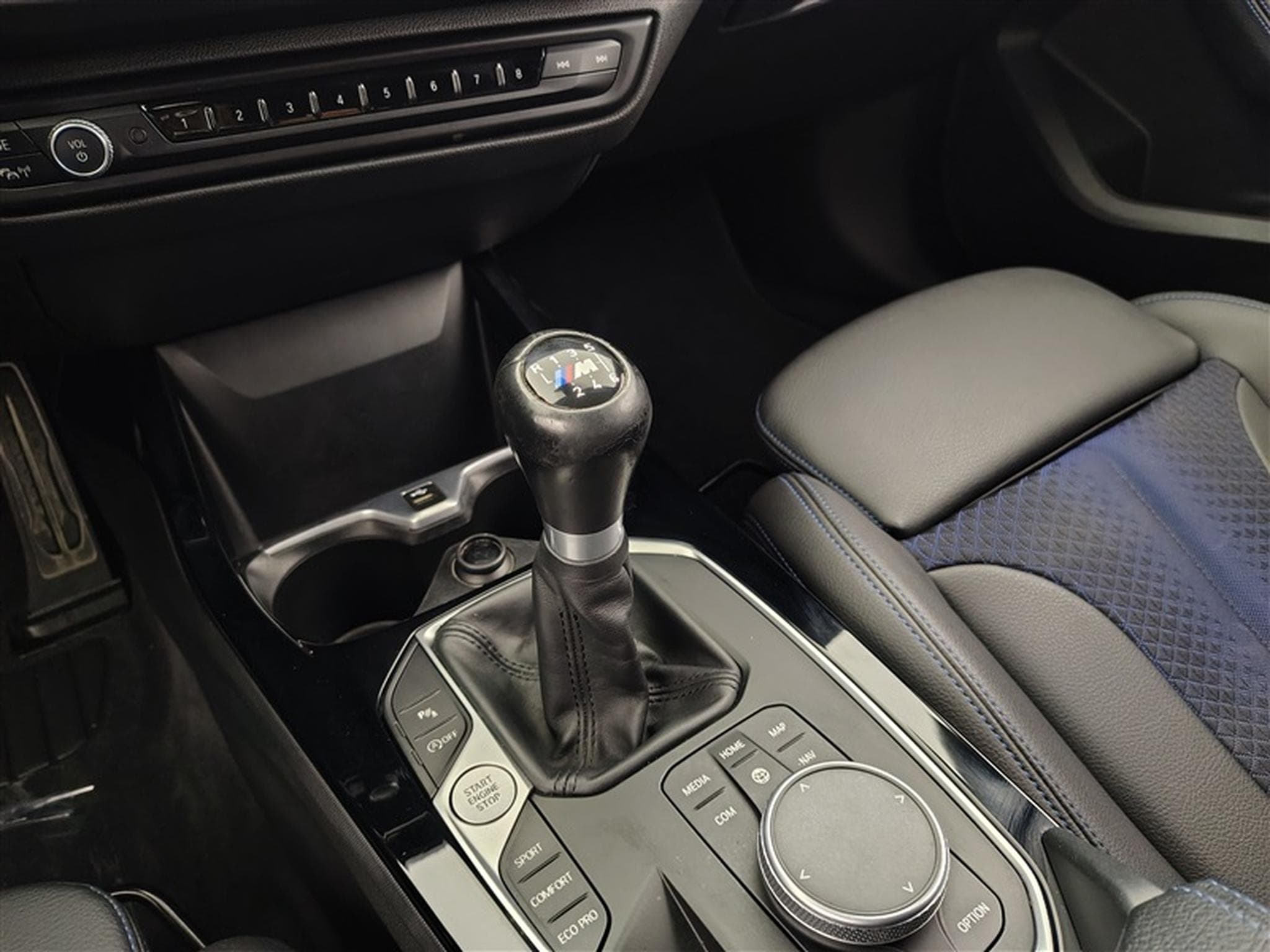 BMW 116 d PACK M  NAVI / FULL LED / S-CUIR / SHADOW LINE (2022) - Photo 12