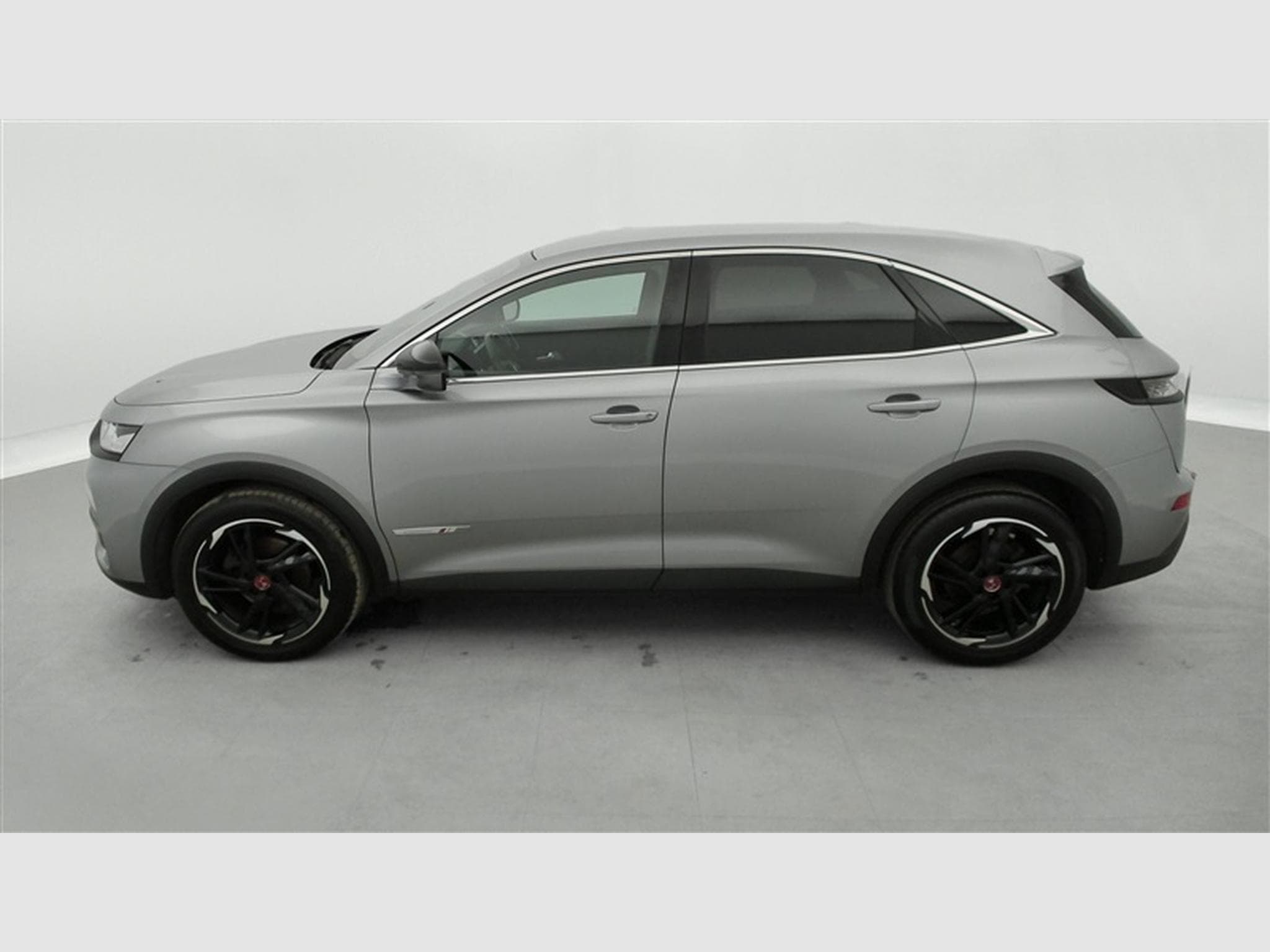 DS Automobiles DS7 1.2 EAT8 Perform. Line NAVI / ALCANTARA / FULL LED (2021) - Photo 3