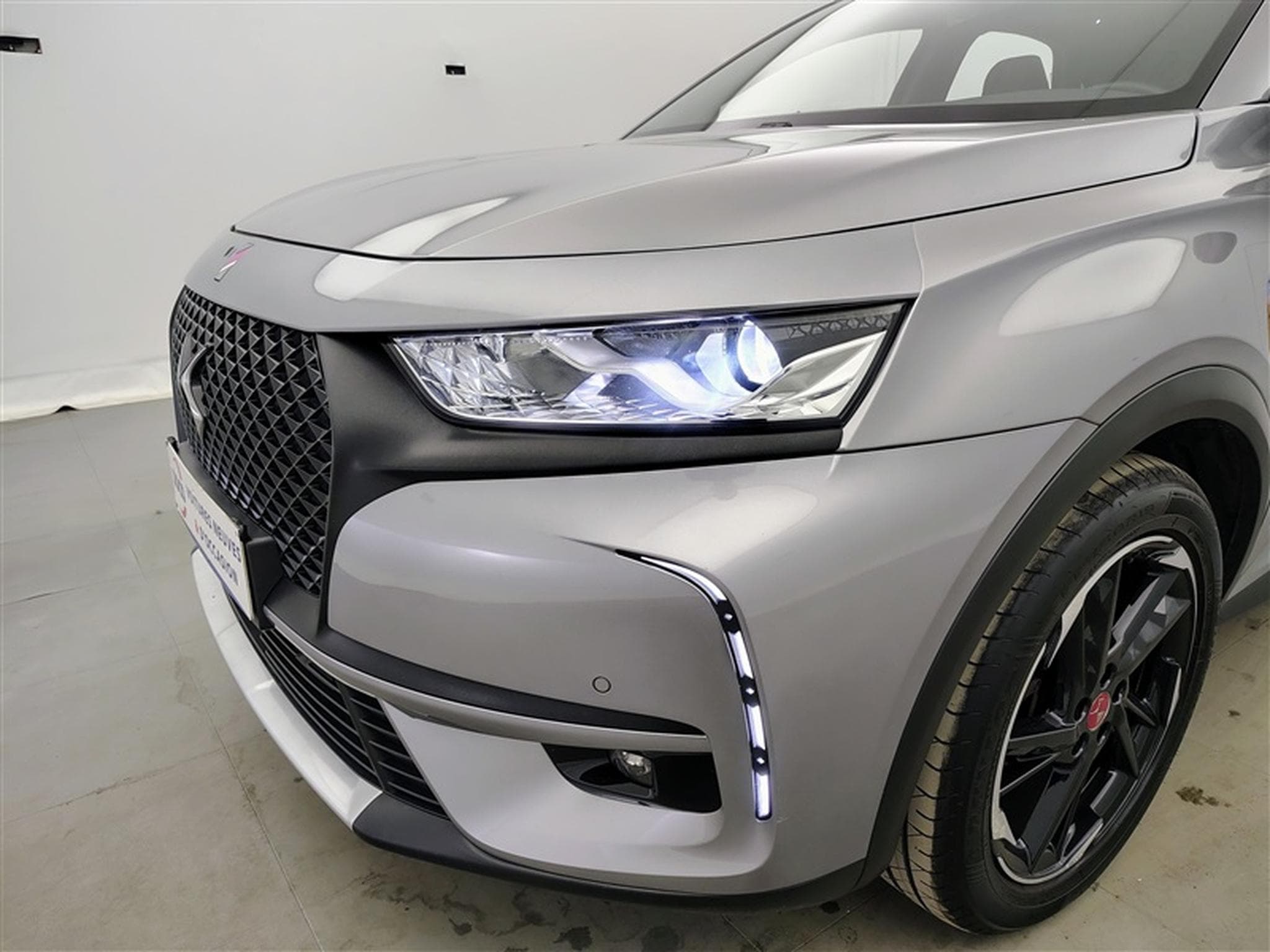 DS Automobiles DS7 1.2 EAT8 Perform. Line NAVI / ALCANTARA / FULL LED (2021) - Photo 15