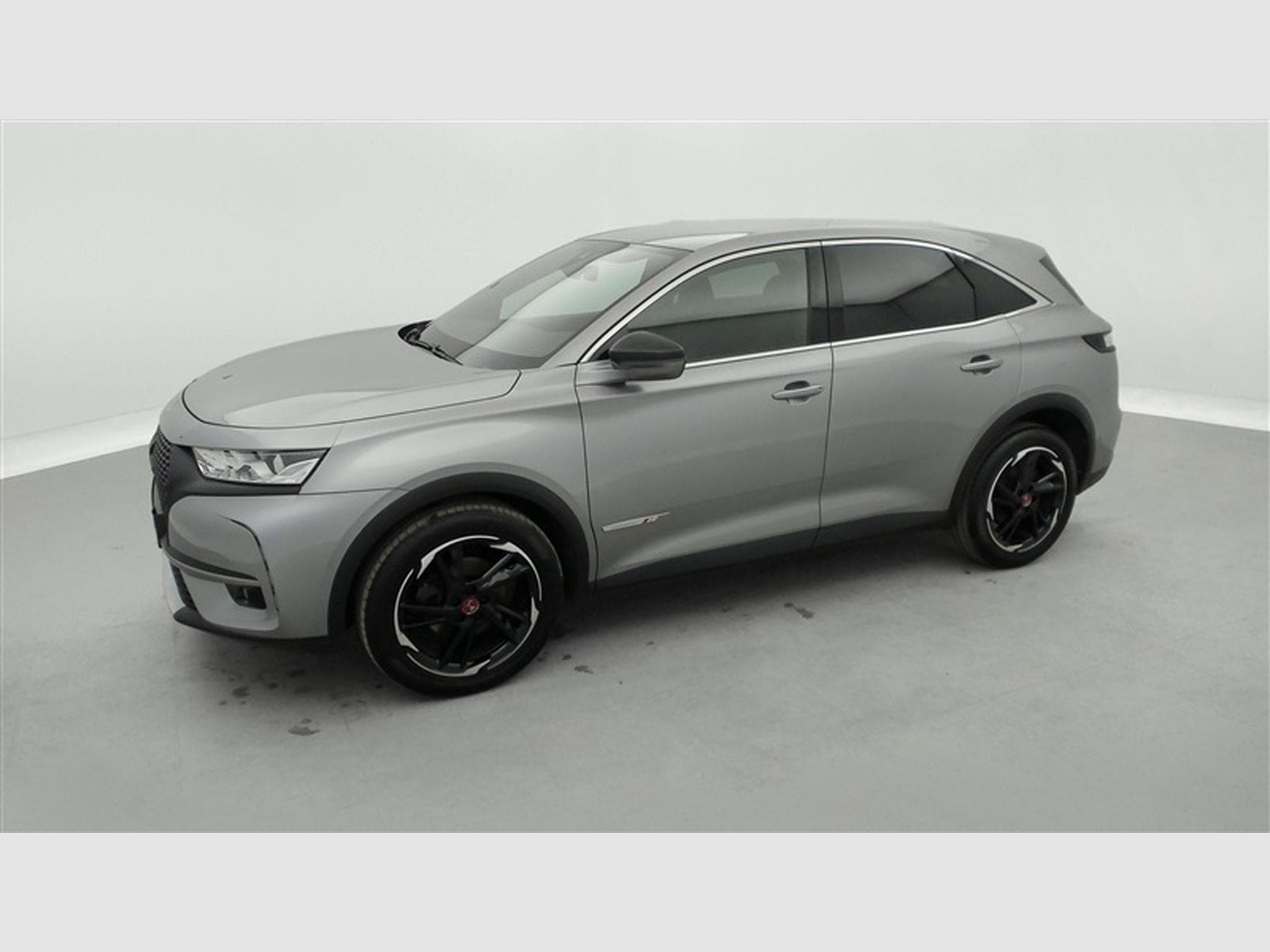 DS Automobiles DS7 1.2 EAT8 Perform. Line NAVI / ALCANTARA / FULL LED (2021) - Photo 21