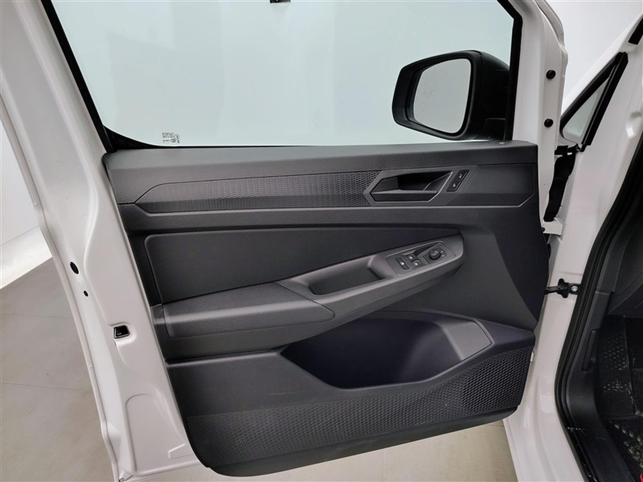 VW Caddy 2.0 TDi Cargo Maxi CARPLAY / PDC (2026) - Photo 16