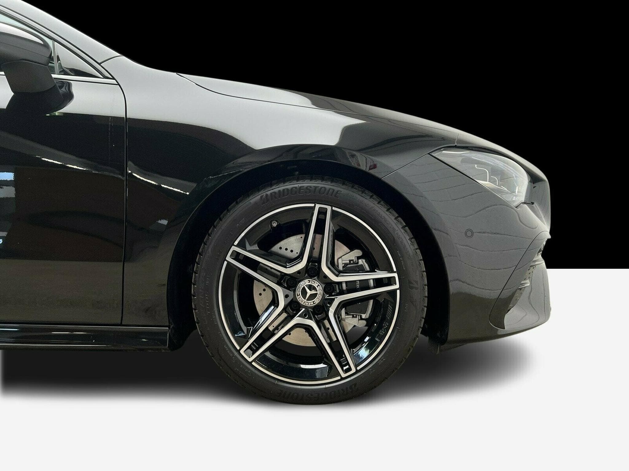 Mercedes CLA 200 CLA 200 d Shooting Brake AMG-Line Premium Plus (2025) - Photo 5
