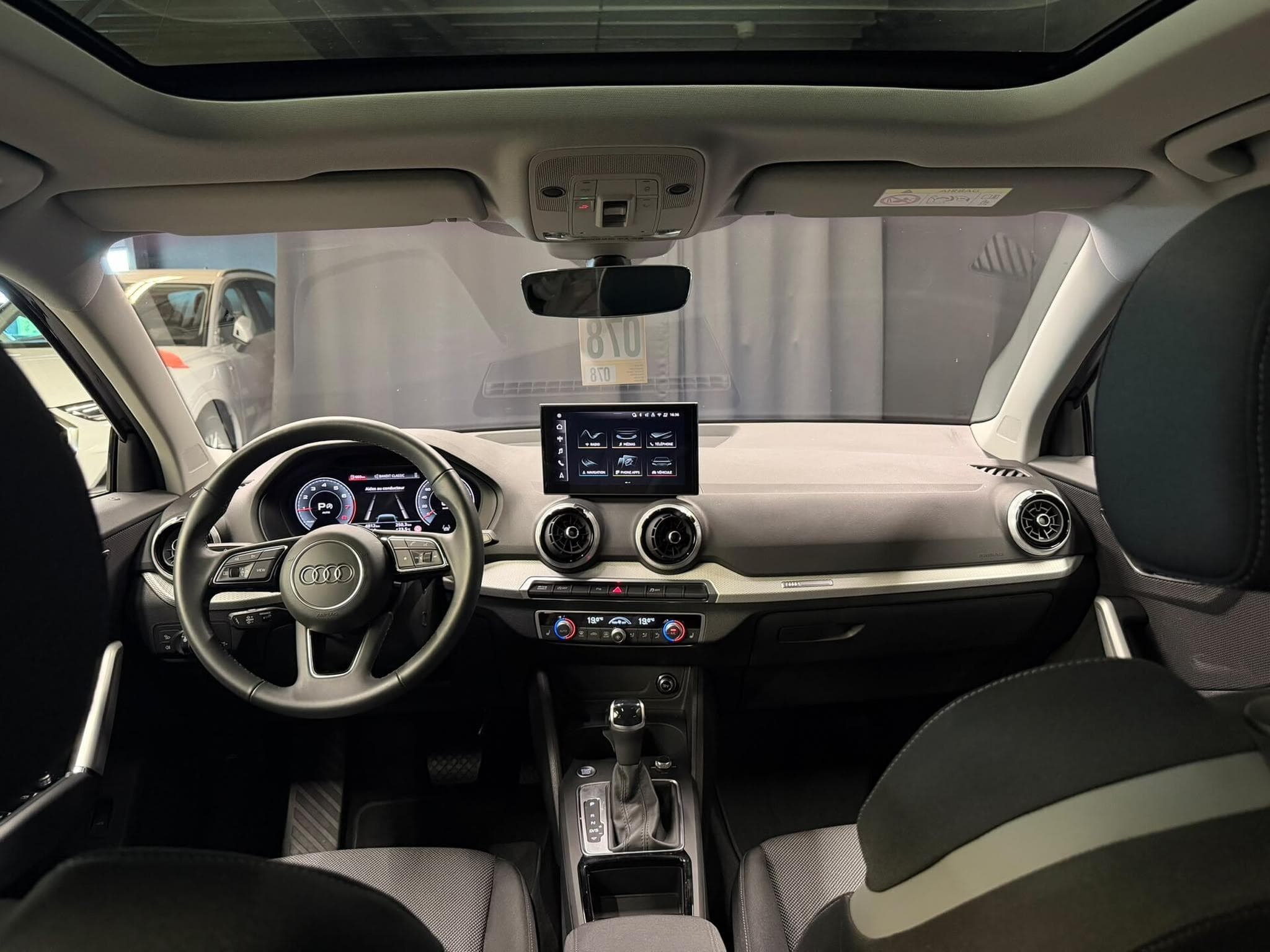 Audi Q2 35 TFSI 150cv S-line S-tronic (2026) - Foto 2