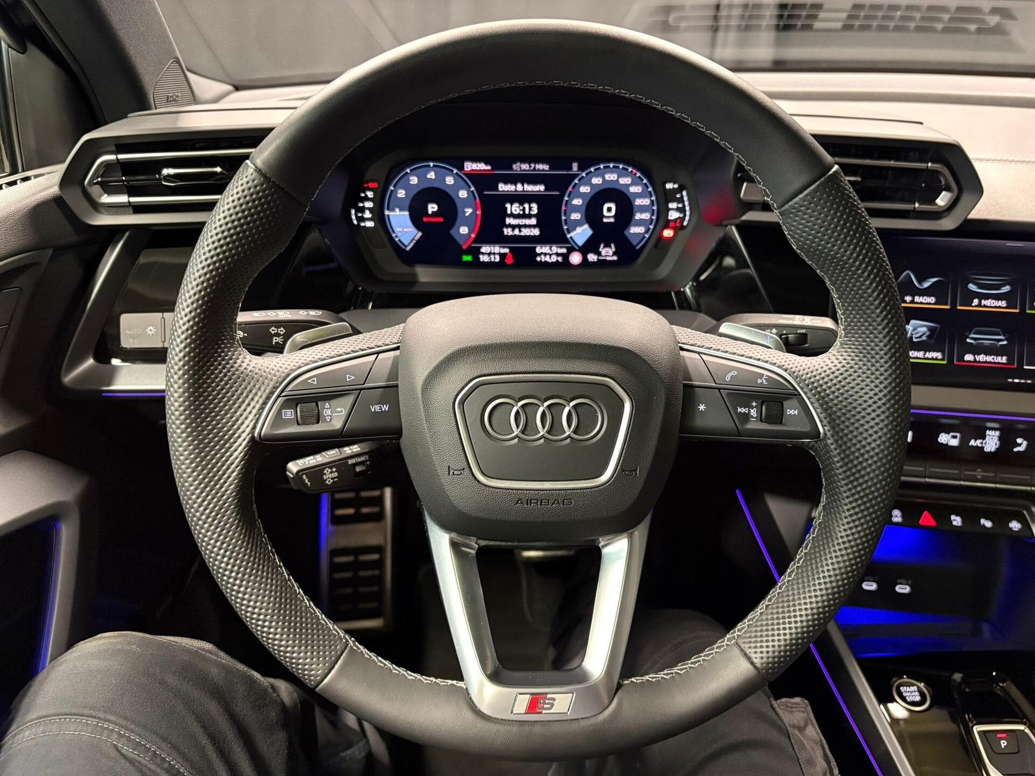 Audi A3 SportBack 35 TFSI 150cv S-Tronic S-Line (2025) - Photo 9