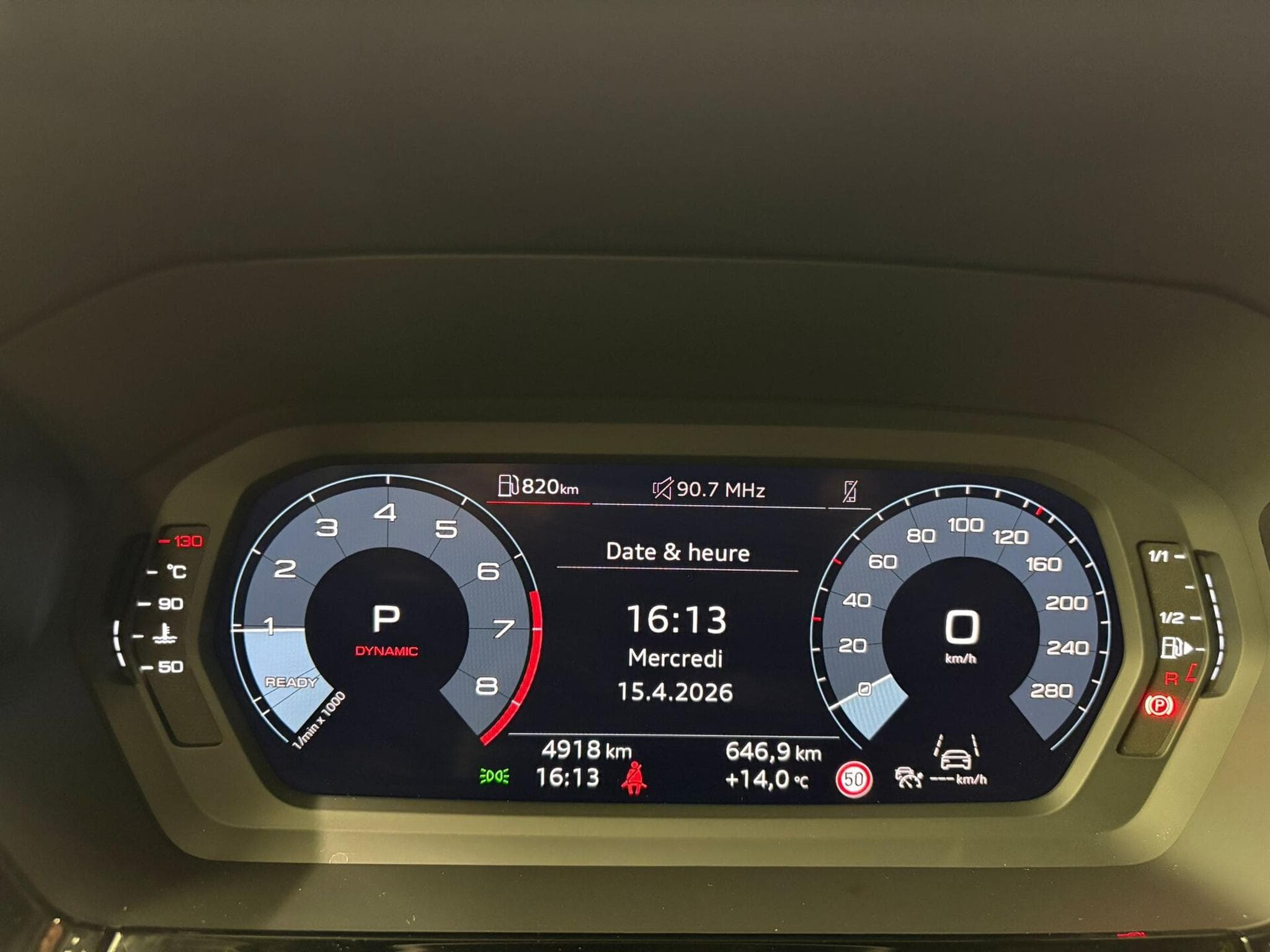 Audi A3 SportBack 35 TFSI 150cv S-Tronic S-Line (2025) - Photo 10