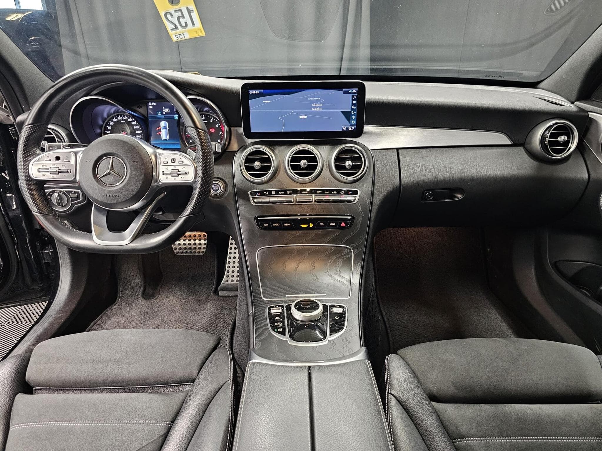 Mercedes C 300 AMG Line (2019) - Photo 2
