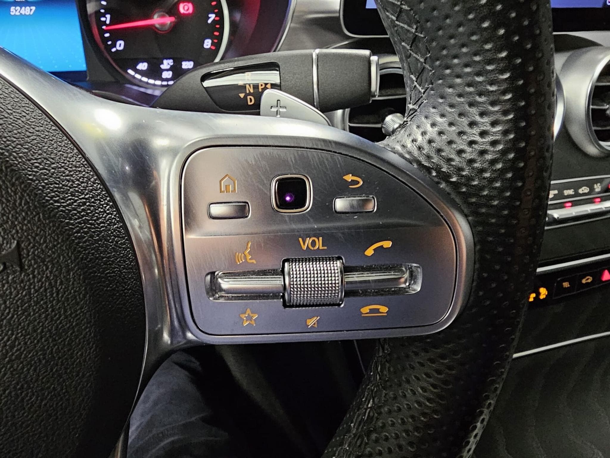 Mercedes C 300 AMG Line (2019) - Photo 14