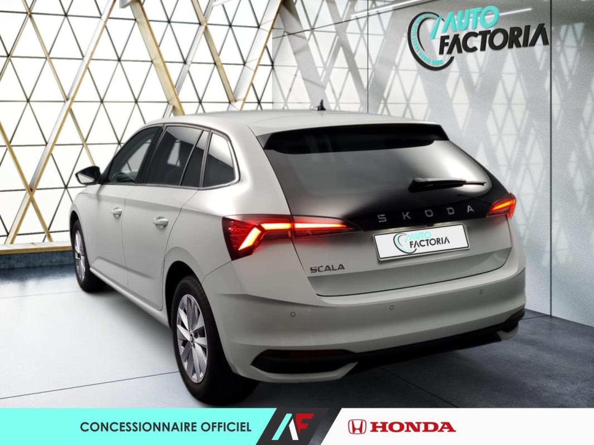 Skoda Scala -35% 1.0 TSI Evo2 116ch Selection (2025) - Photo 2