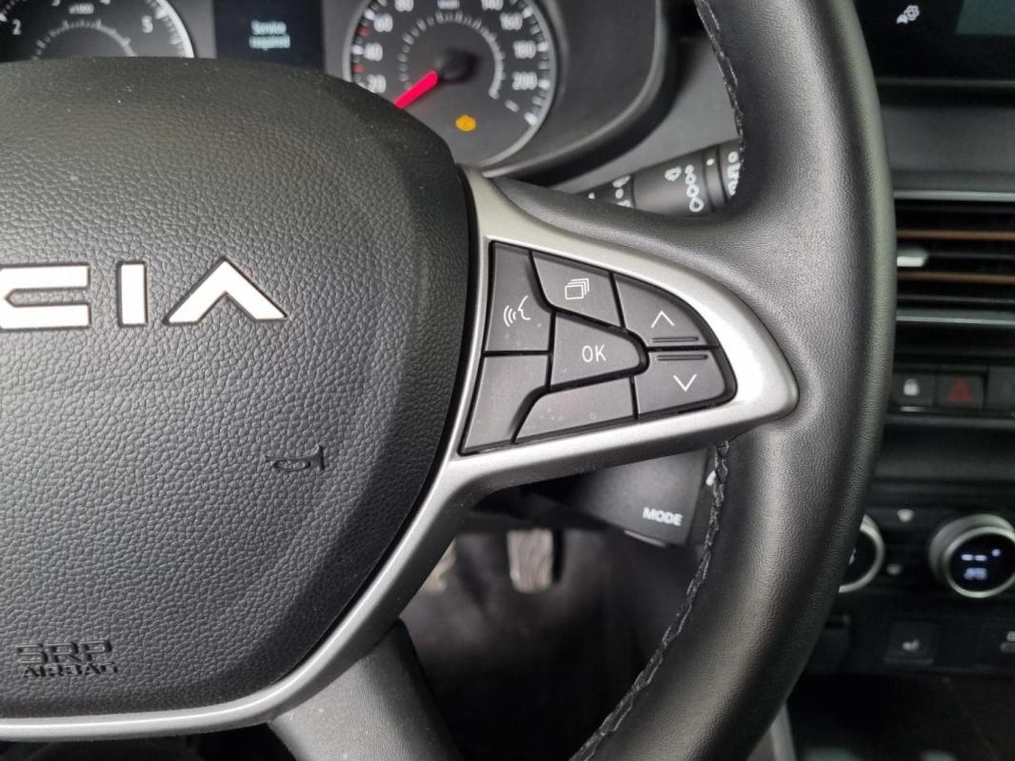 Dacia Sandero 1.0 ECO-G 100CH Stepway Extreme (2025) - Photo 17