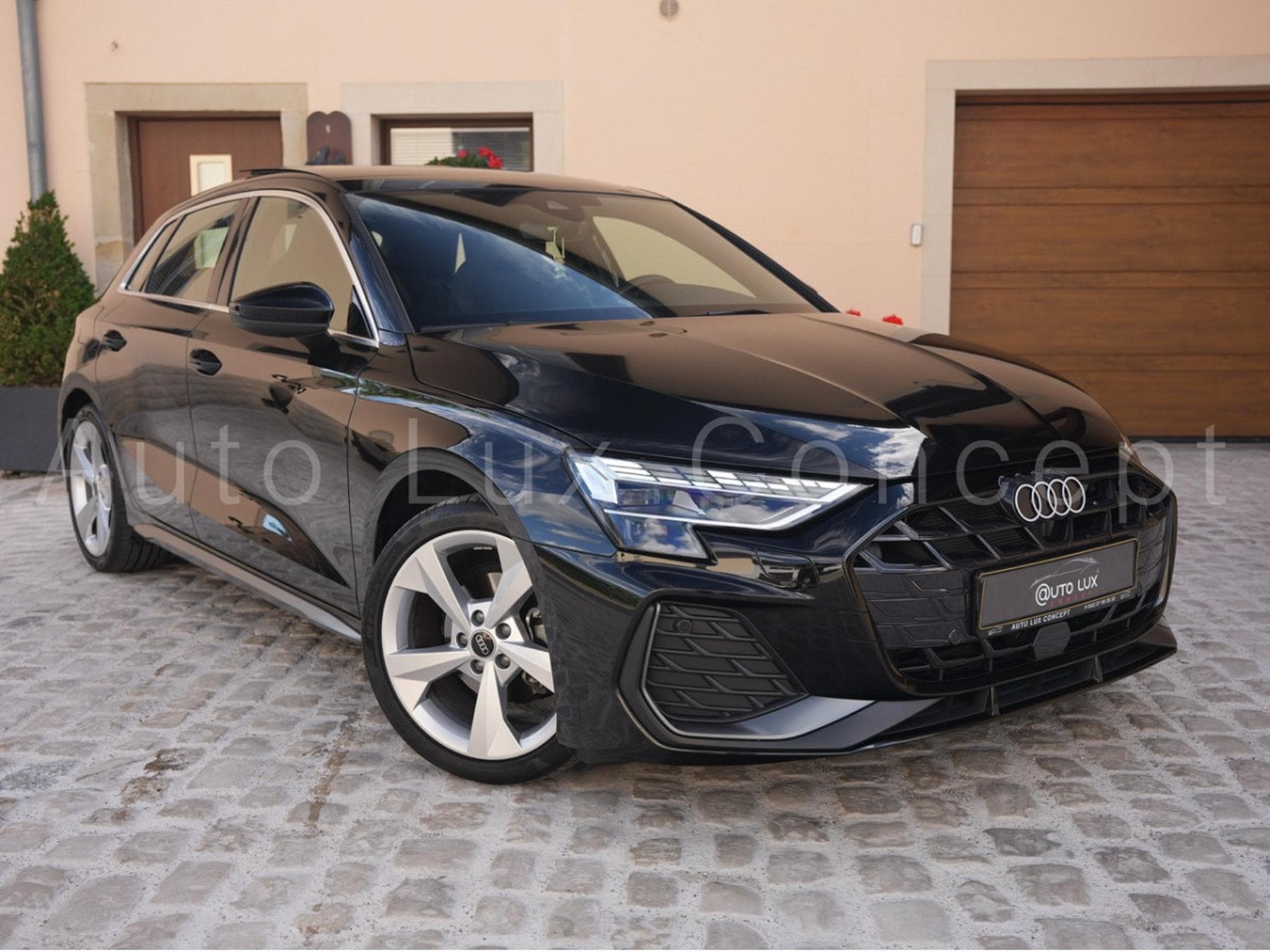Audi A3 Sportback 35 TDI S line S tronic (2024) - Photo 2