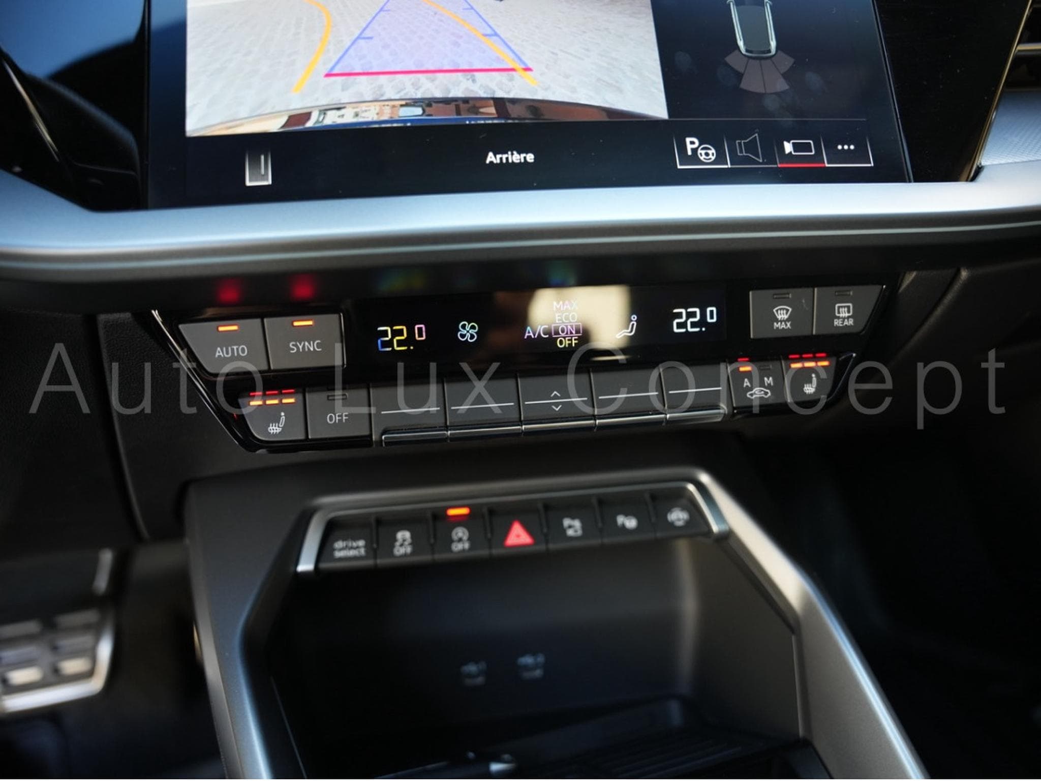 Audi A3 Sportback 35 TDI S line S tronic (2024) - Photo 22
