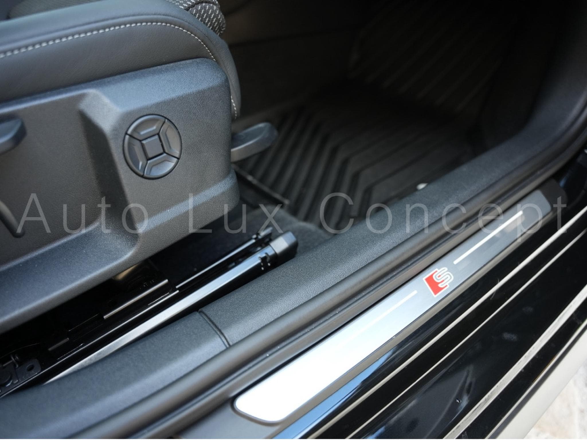 Audi A3 Sportback 35 TDI S line S tronic (2024) - Photo 25