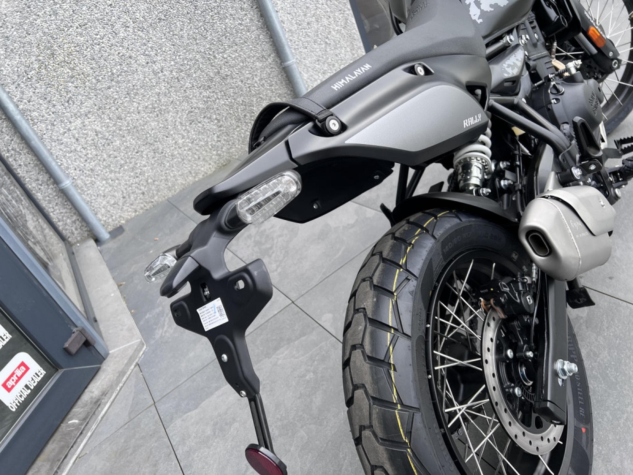 Royal Enfield Himalayan 450 Hanle Black (2024) - Photo 5