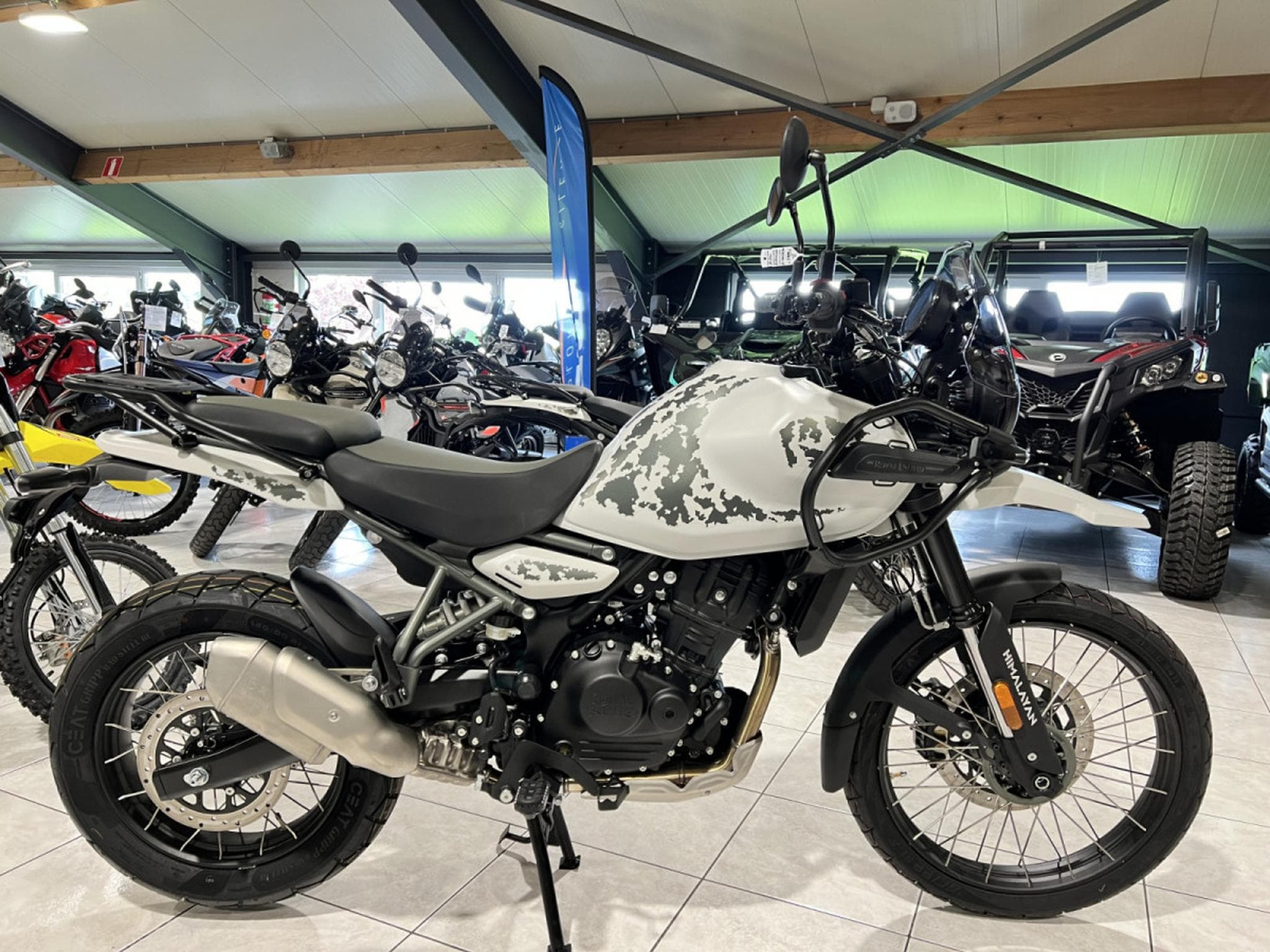 Royal Enfield Himalayan 450  Kamet  White (2024) - Photo 1