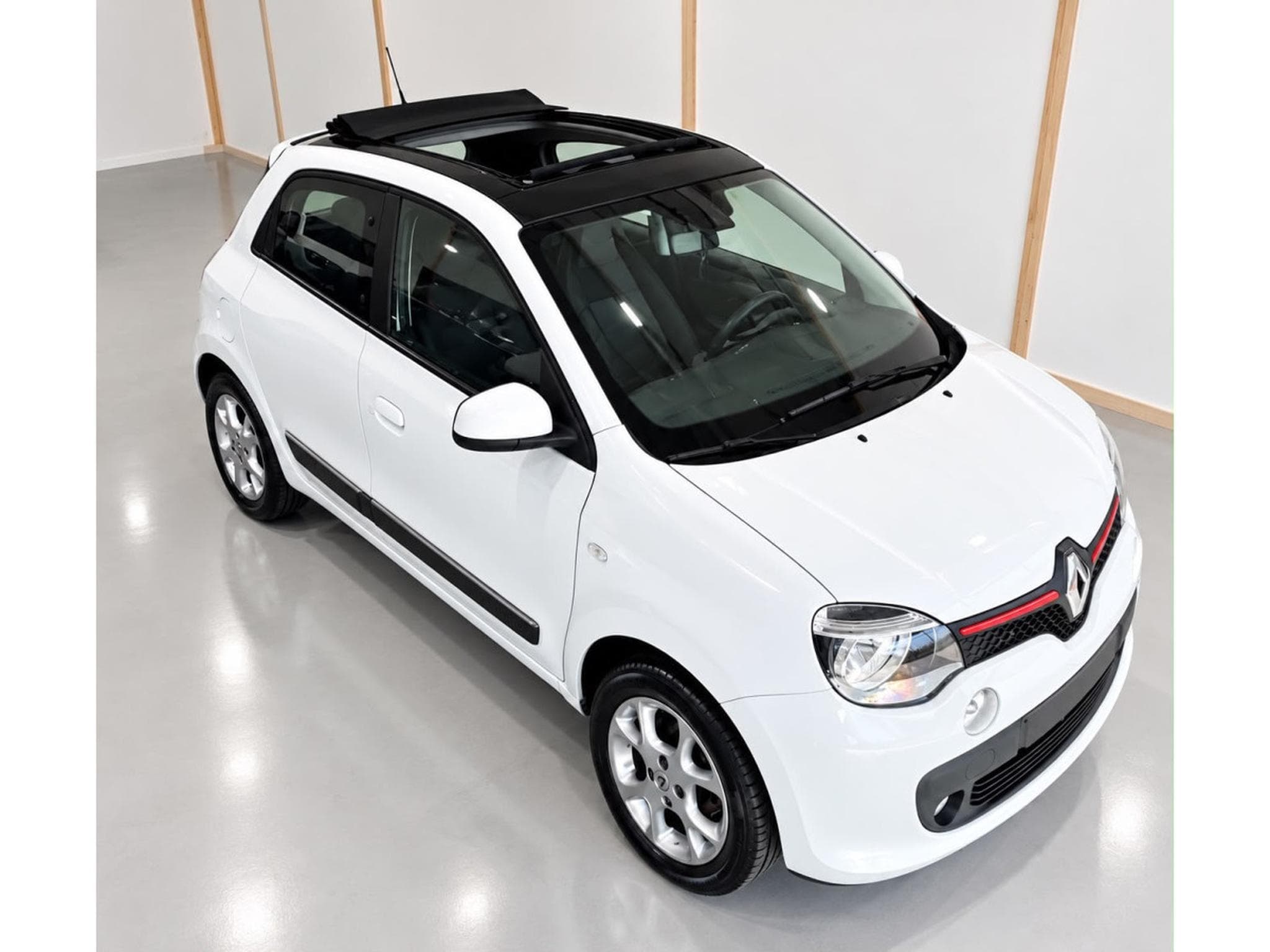 Renault Twingo 1.0 SCe Energy Pano Clim PDC (2015) - Photo 2