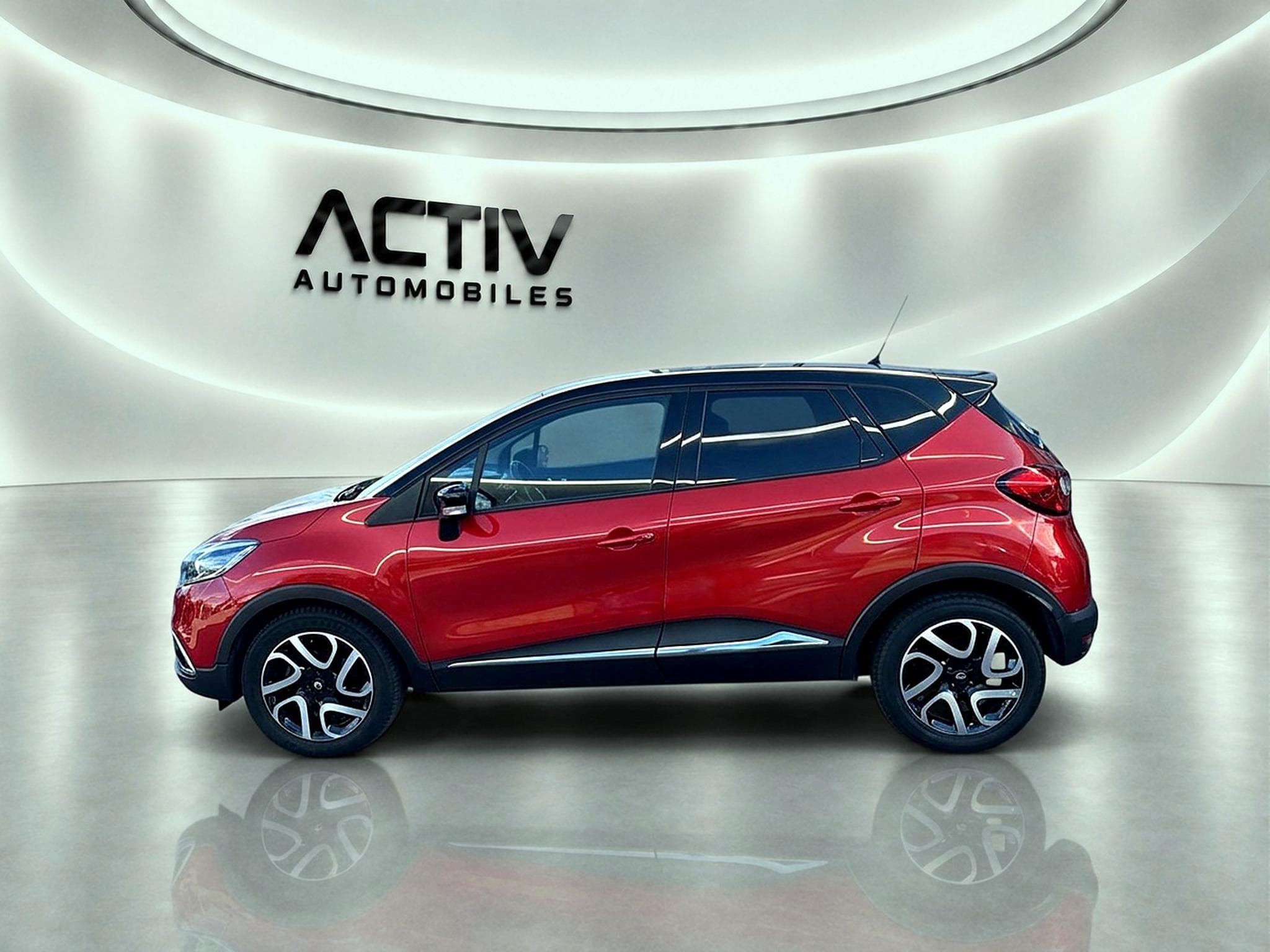 Renault CAPTUR 1.5 DCI 90 INTENS EDC ECO² (2015) - Photo 4