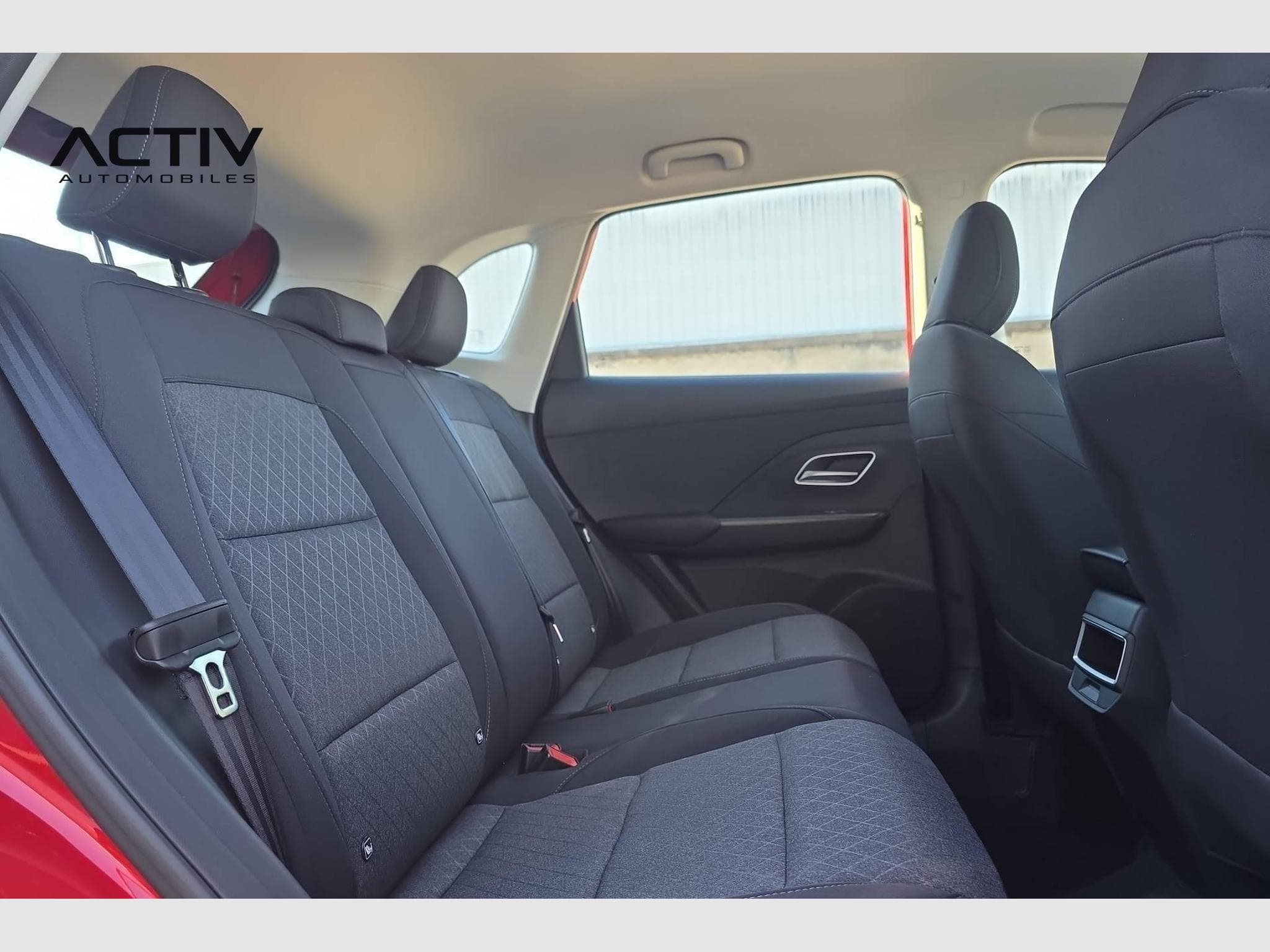 Mg ZS 1.5 L Hybrid+ 197 ch Standard (2026) - Photo 10