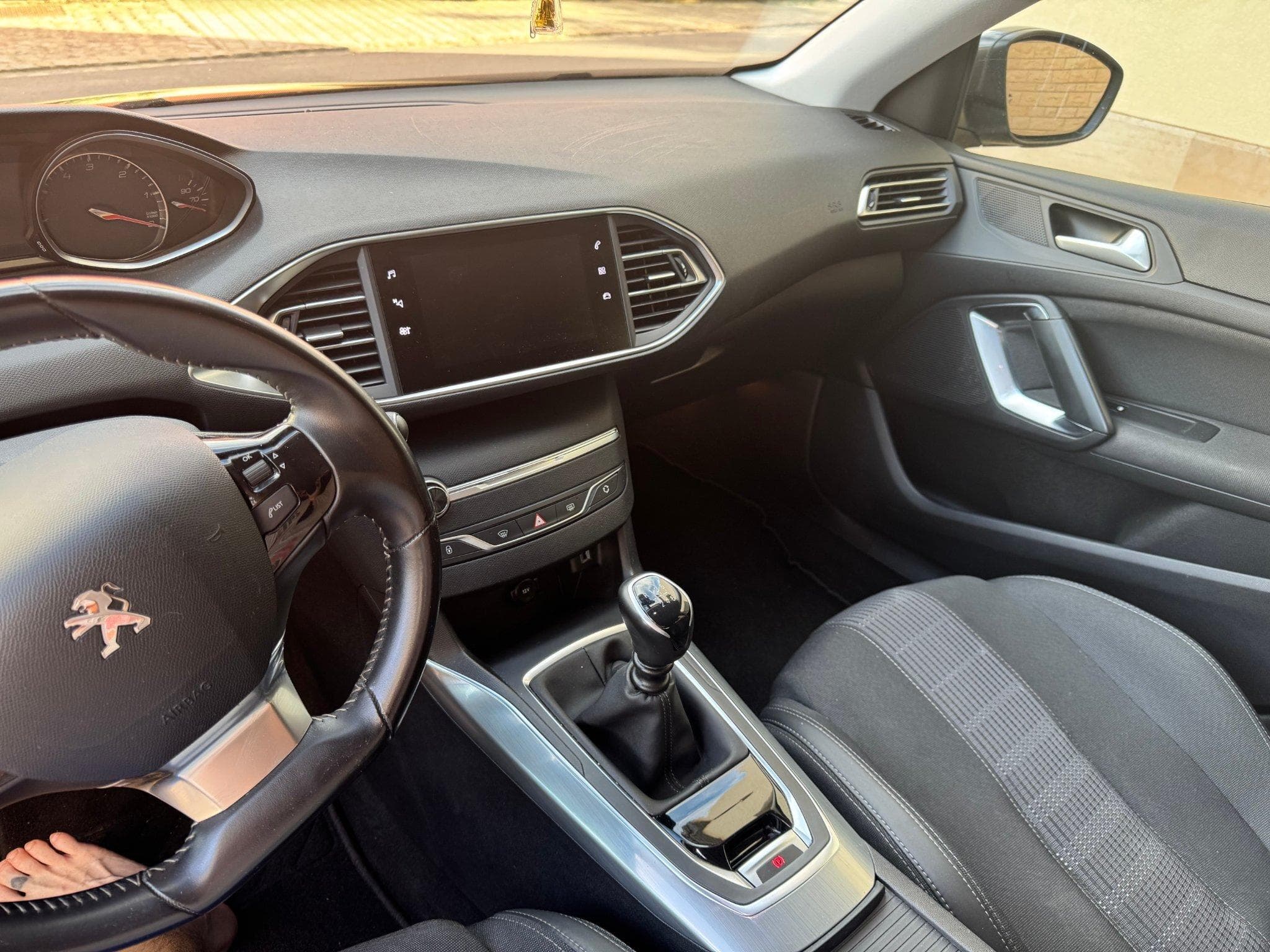 Peugeot 308 1.5L Diesel BlueHDi FAP 130 Allure (2020) - Photo 8