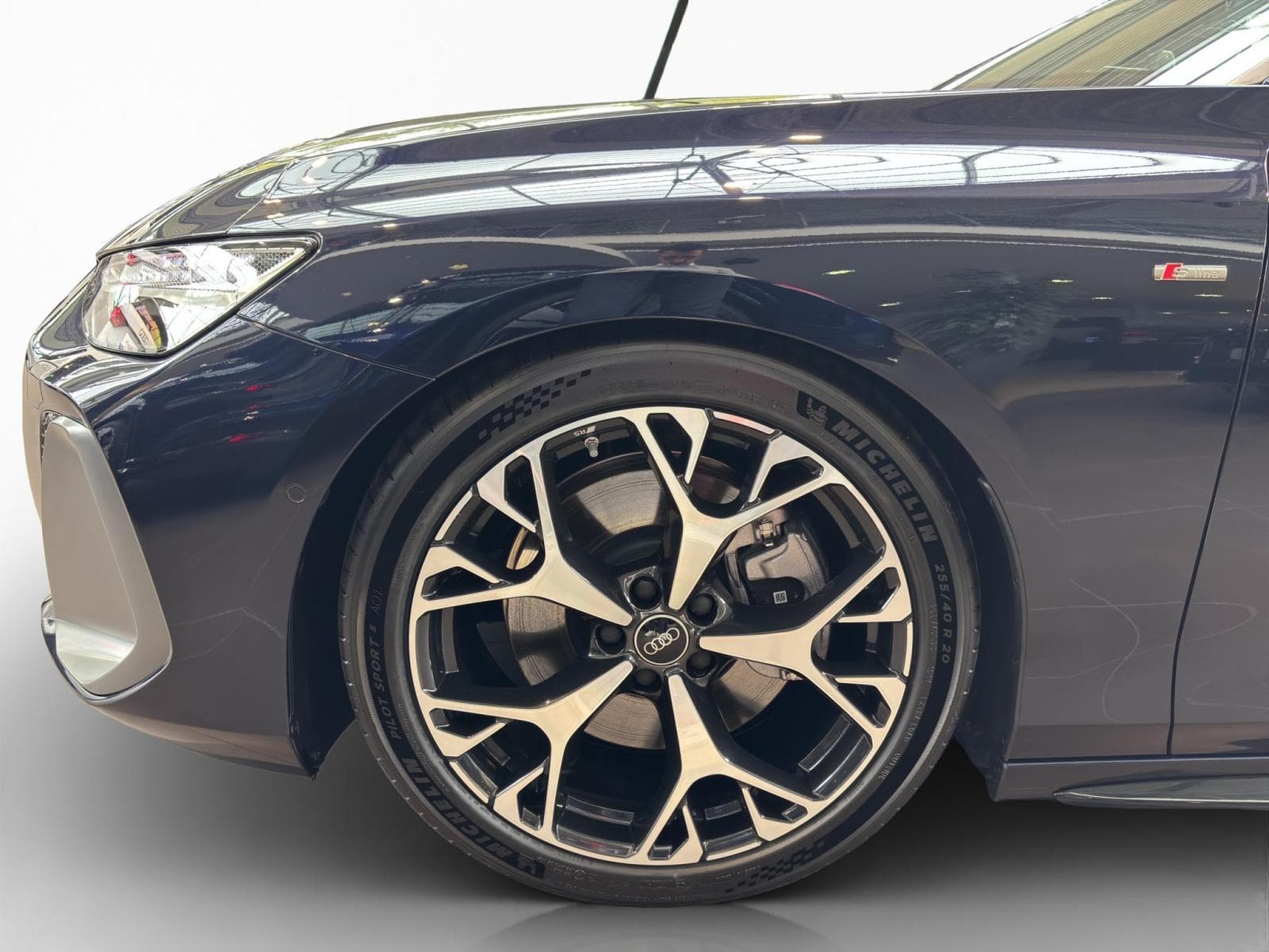 Audi A6 TDI quattro S tronic (2025) - Photo 2
