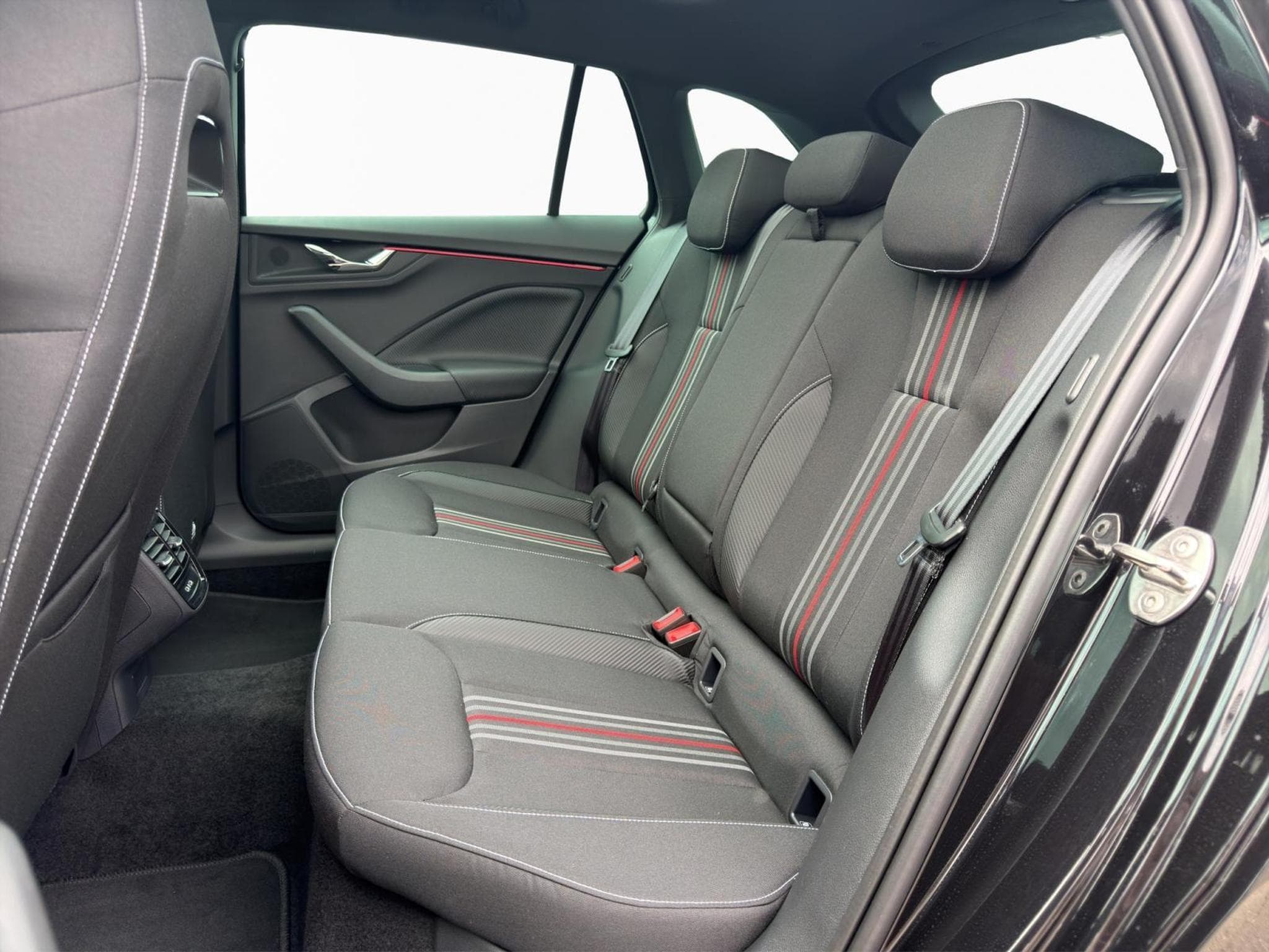 Skoda Scala Monte Carlo (2026) - Photo 15