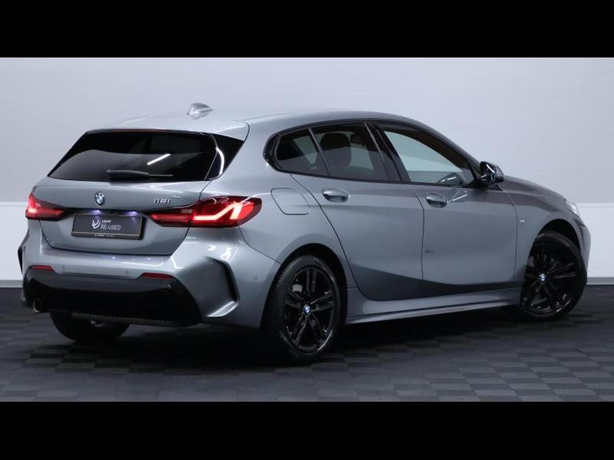 BMW 118 i M SPORT Steptronic (2023) - Photo 5