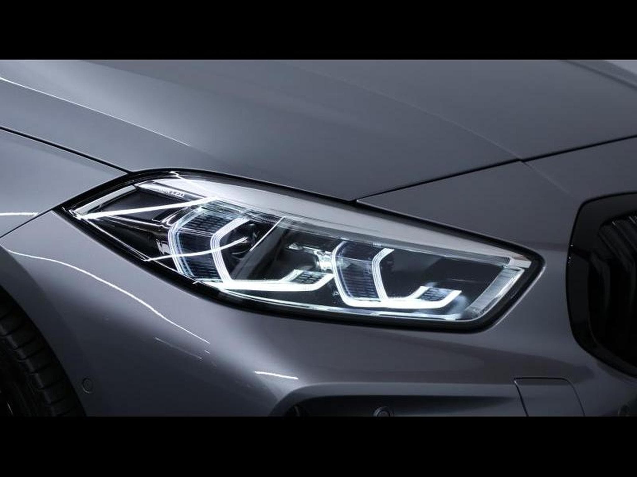 BMW 118 i M SPORT Steptronic (2023) - Photo 9
