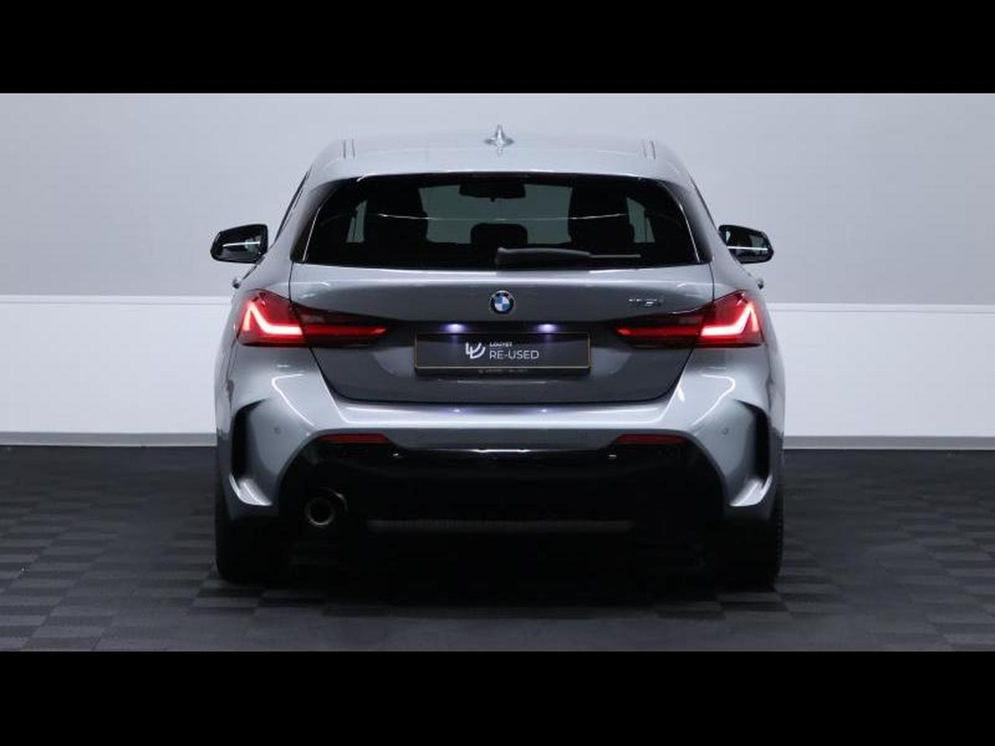 BMW 118 i M SPORT Steptronic (2023) - Photo 6