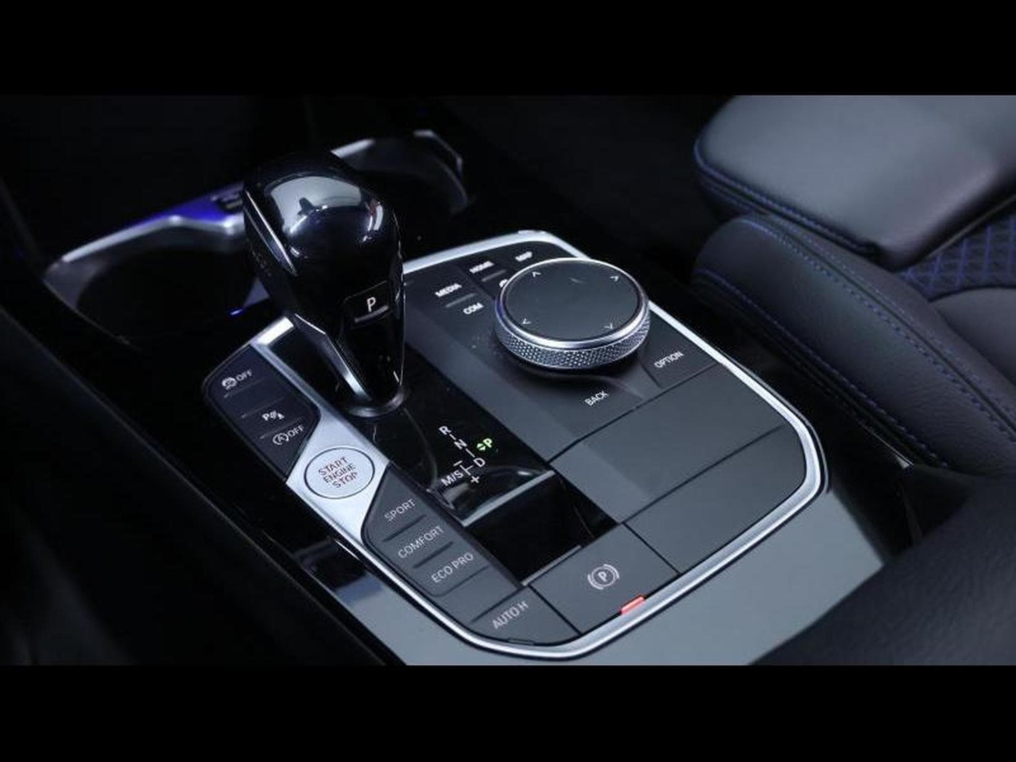 BMW 118 i M SPORT Steptronic (2023) - Photo 20