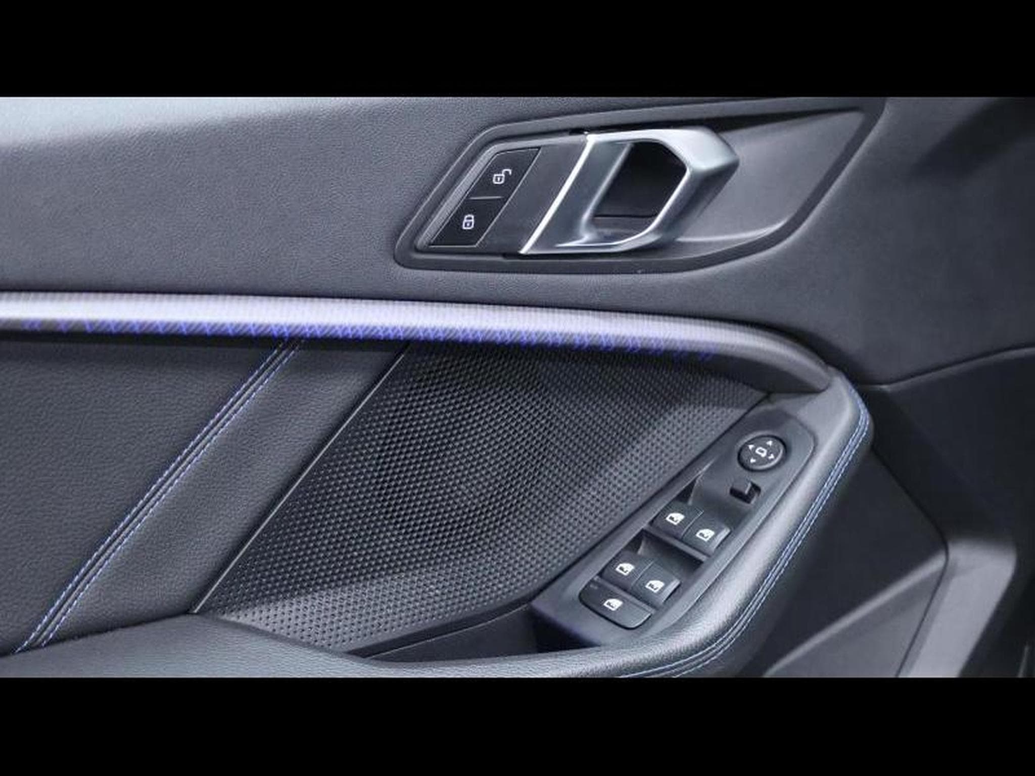 BMW 118 i M SPORT Steptronic (2023) - Photo 26