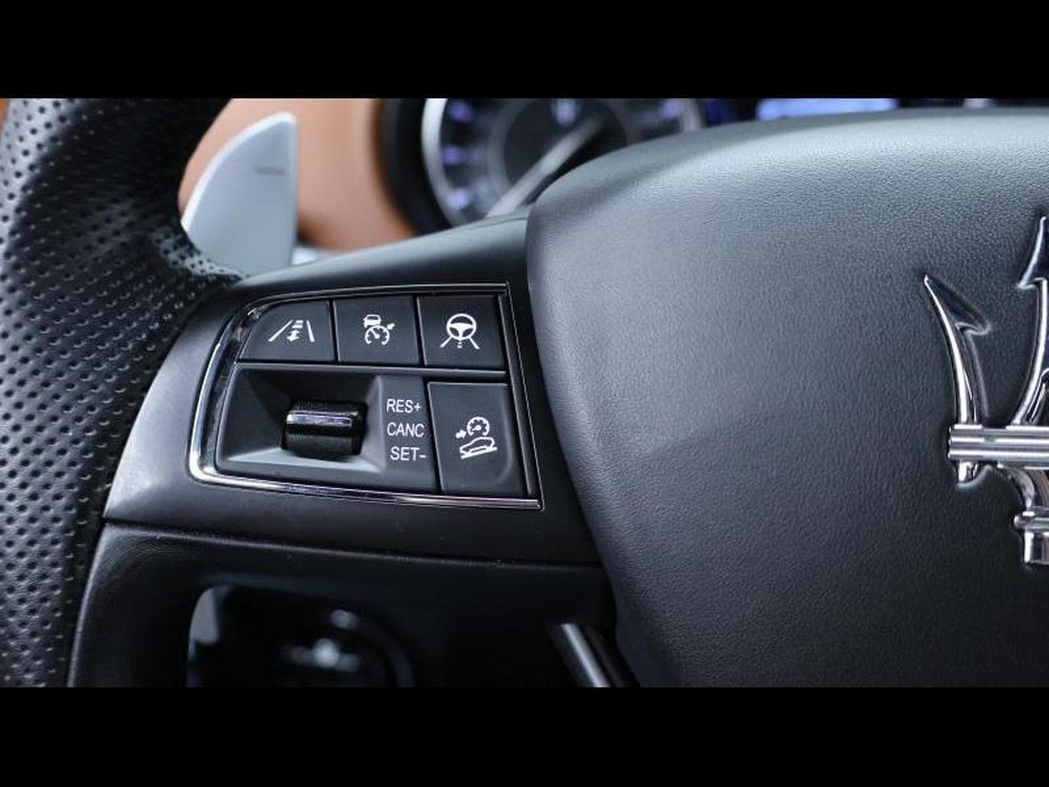 Maserati Levante Modena 3.0 V6 Q4 350 Auto (2023) - Photo 19
