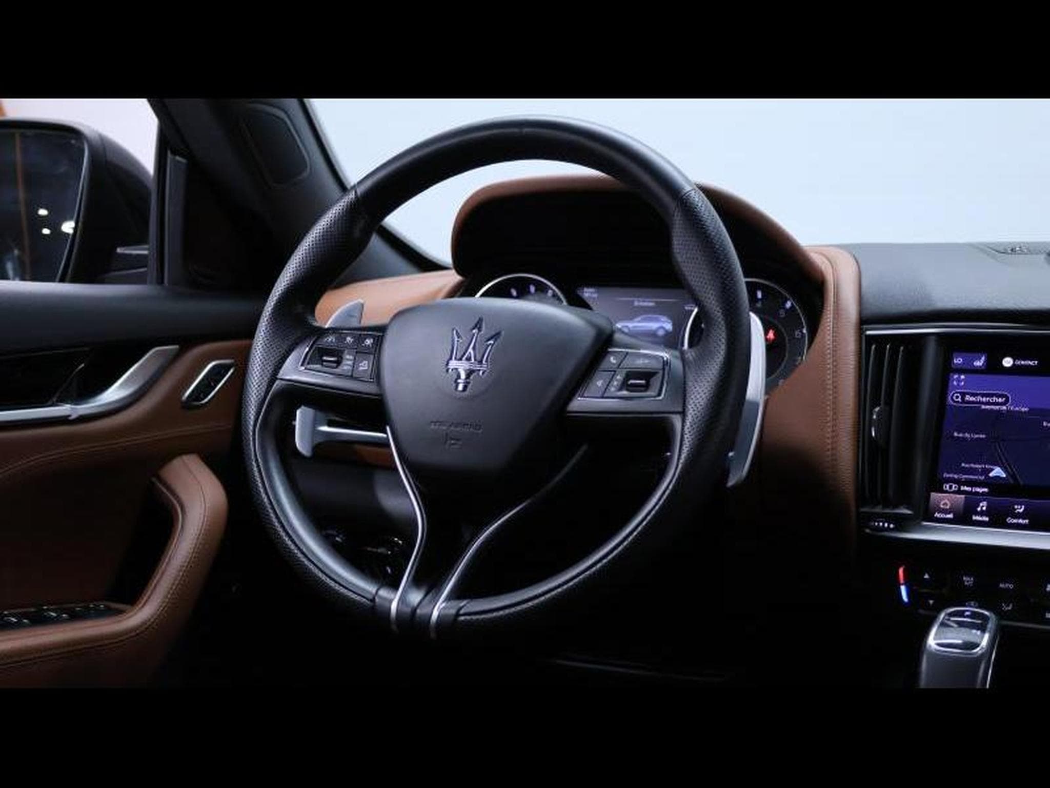 Maserati Levante Modena 3.0 V6 Q4 350 Auto (2023) - Photo 18