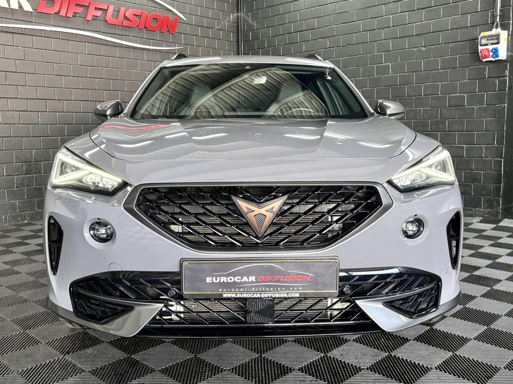 Cupra Formentor VZ 245CV eHybrid PHEV DSG6 *CAM* *ATTELAGE* HAYON* (2023) - Photo 2