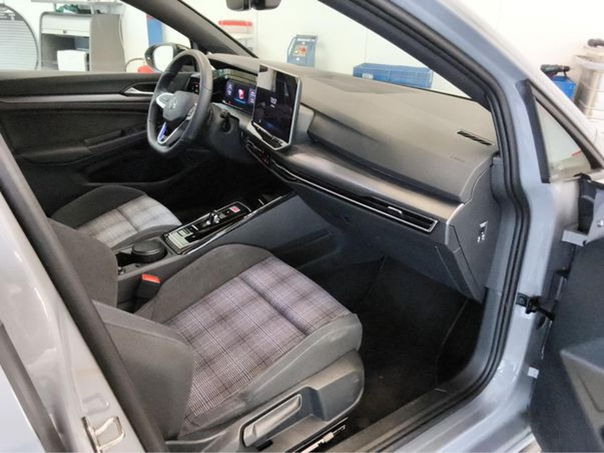 VW Golf GTE PHASE 2  1.5 eHybrid 272 CV DSG 6 * 360°* MATRIX * BLACK (2026) - Photo 5