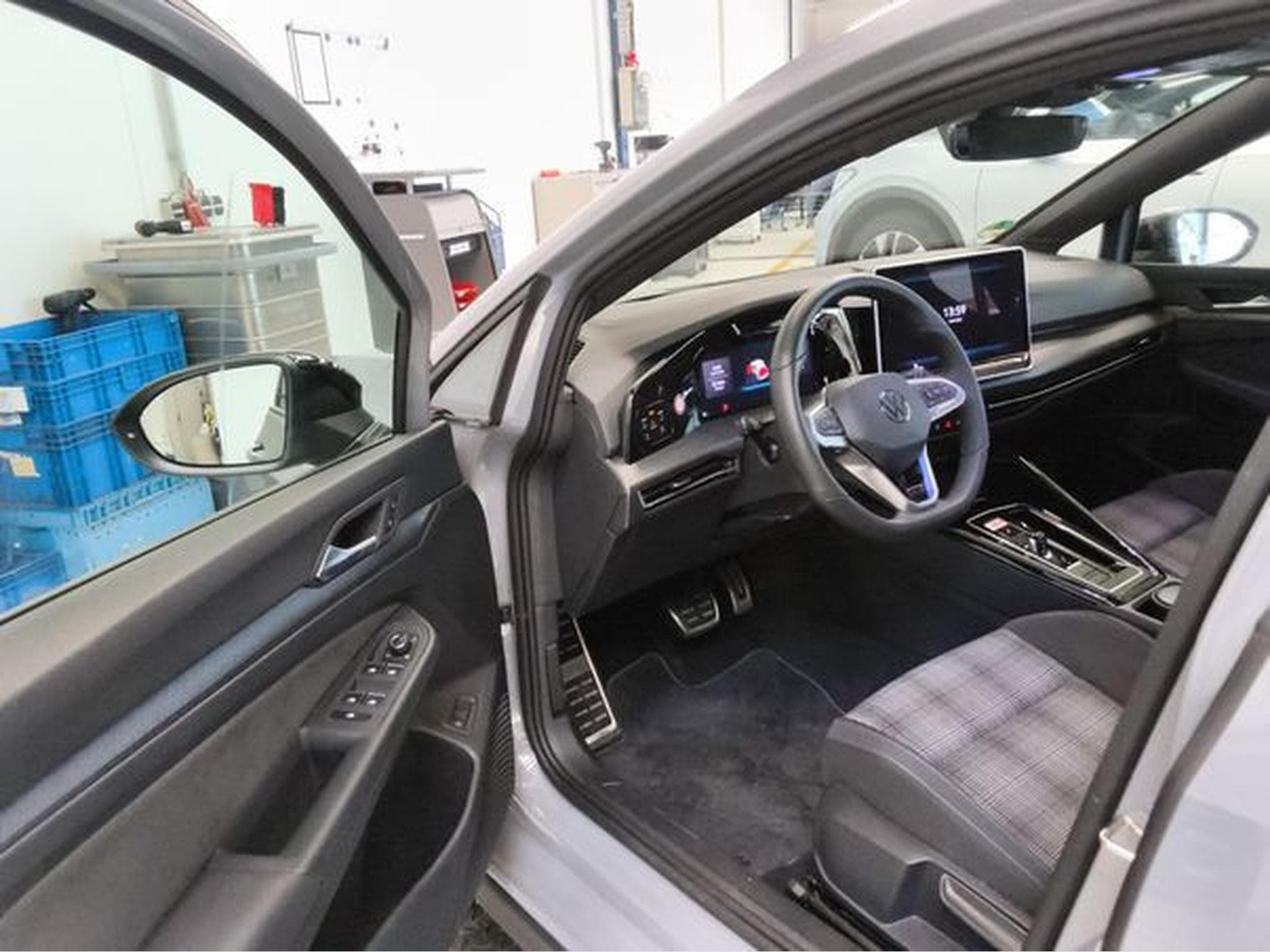 VW Golf GTE PHASE 2  1.5 eHybrid 272 CV DSG 6 * 360°* MATRIX * BLACK (2026) - Photo 19