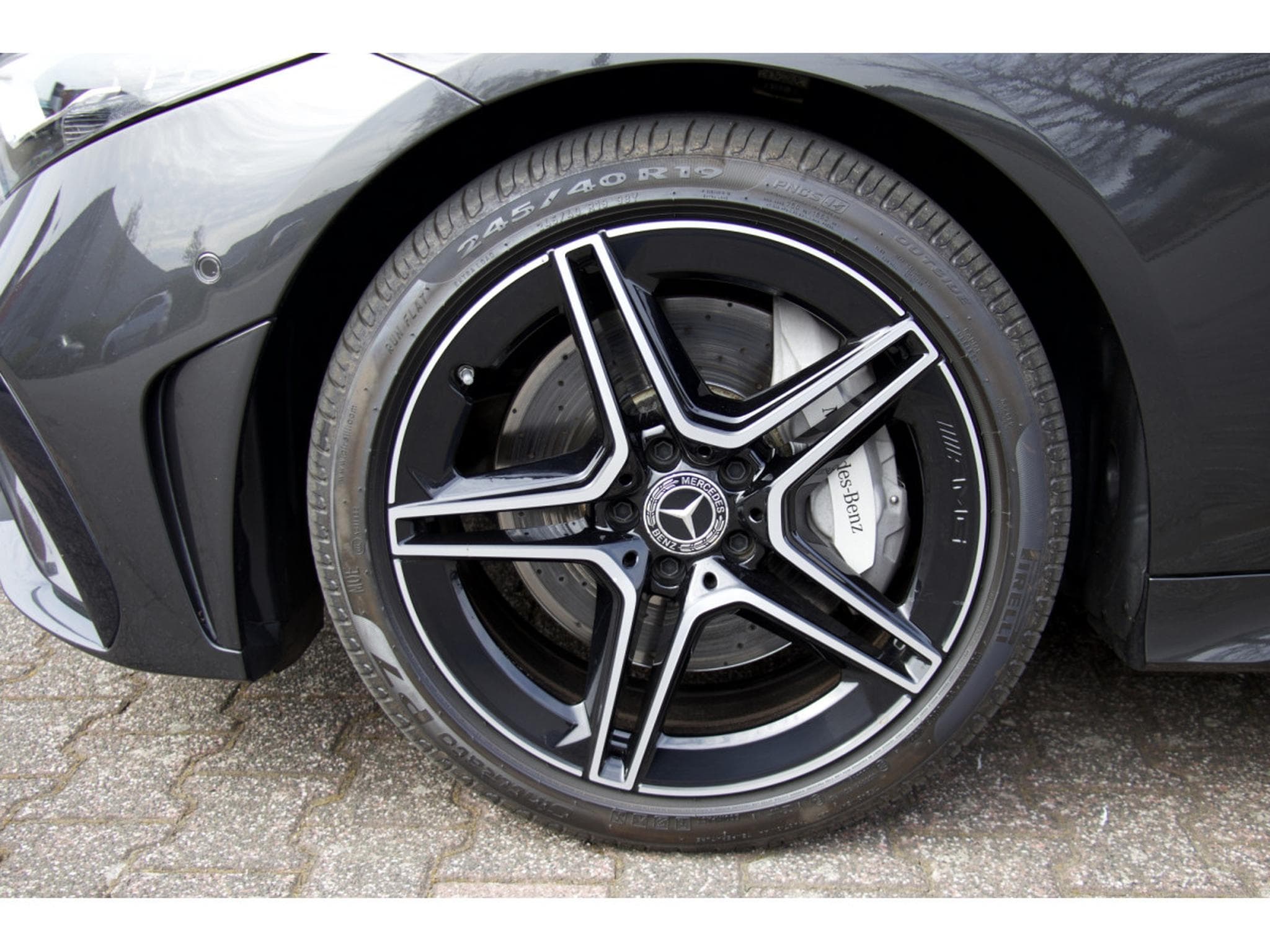 Mercedes CLS 450 4Matic AMG Line 360° Burmester Night (2022) - Foto 15