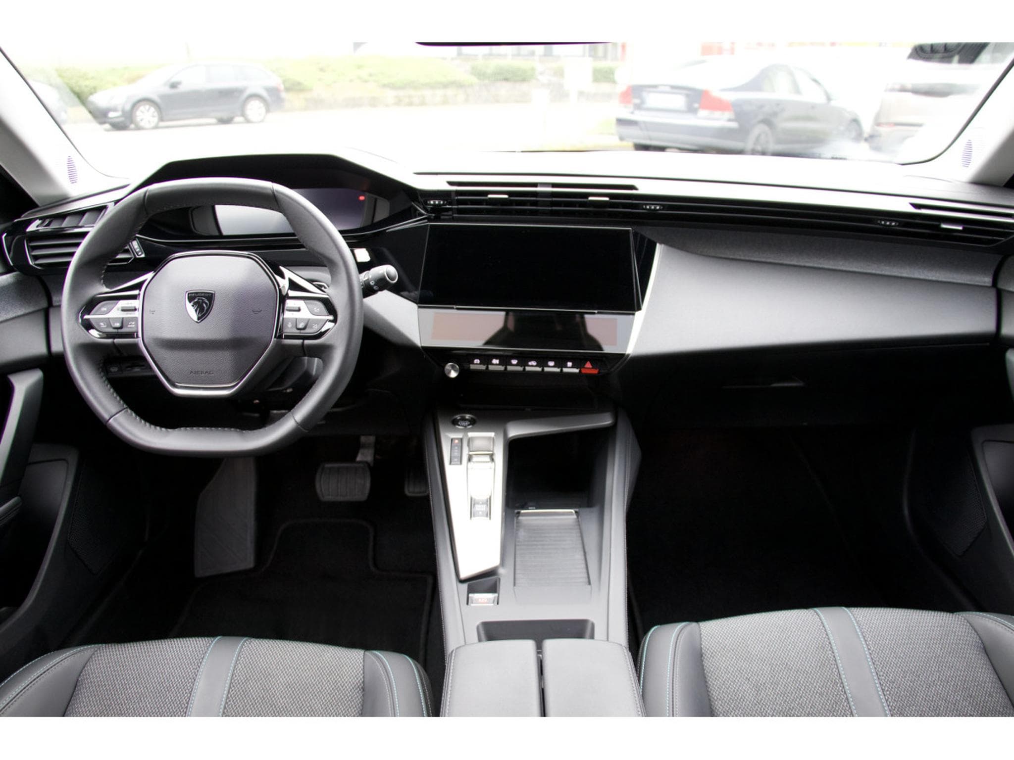 Peugeot 308 1.5 BlueHDi 130 EAT8 Allure ACC 360° Navi LED PDC (2024) - Foto 8