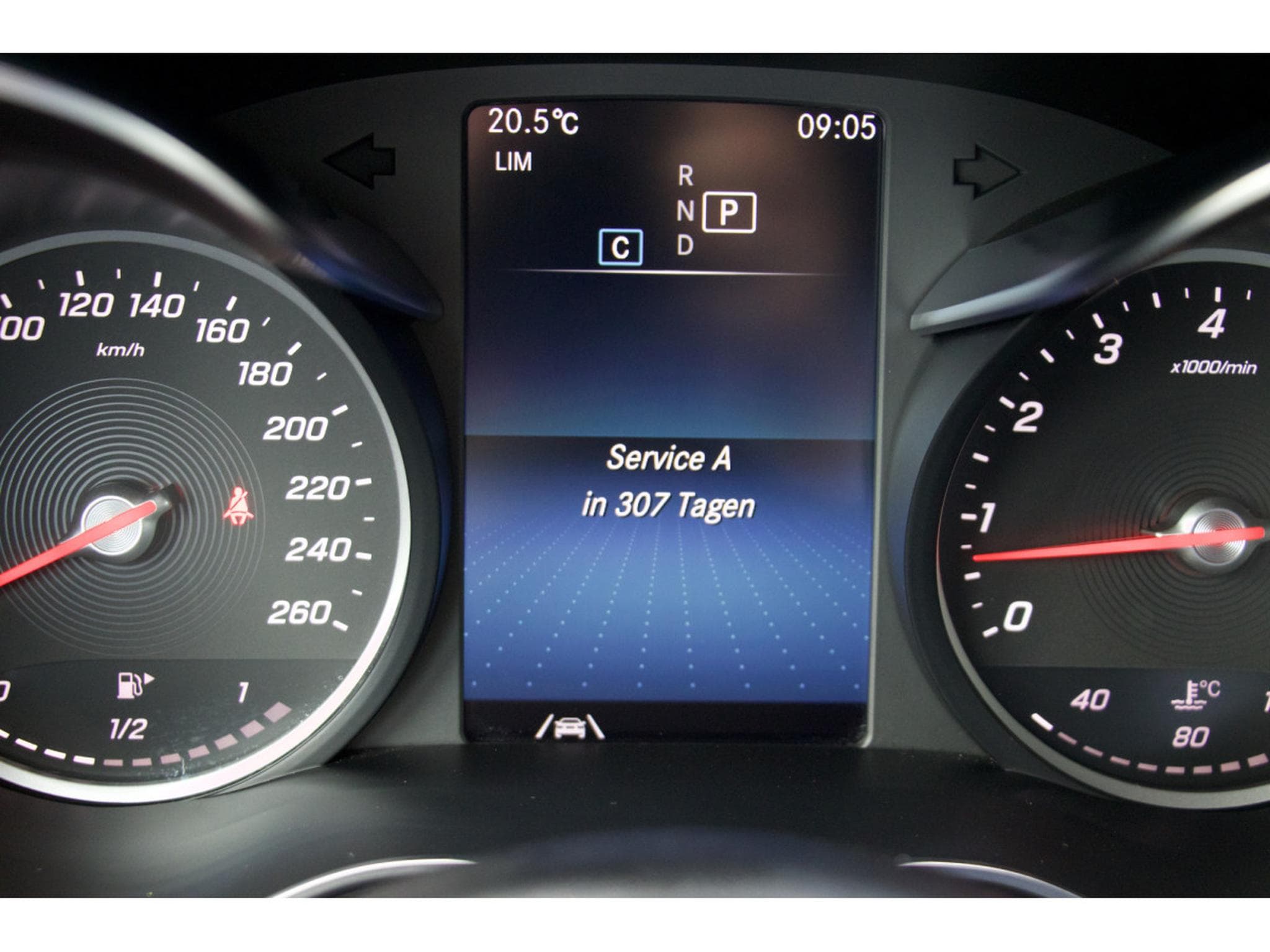 Mercedes C 180 Coupe AMG Line Navi LED 19" chauffage stationnaire (2021) - Foto 14