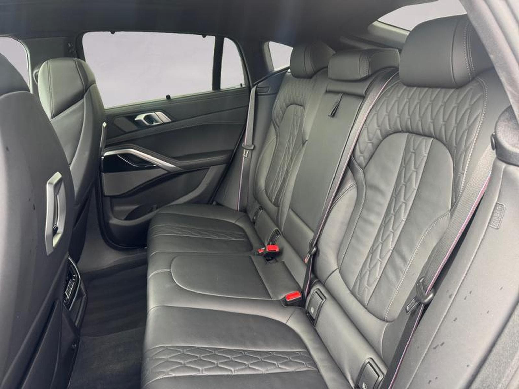 BMW X6 X6 xDrive30d Kit M Sport (2024) - Foto 12