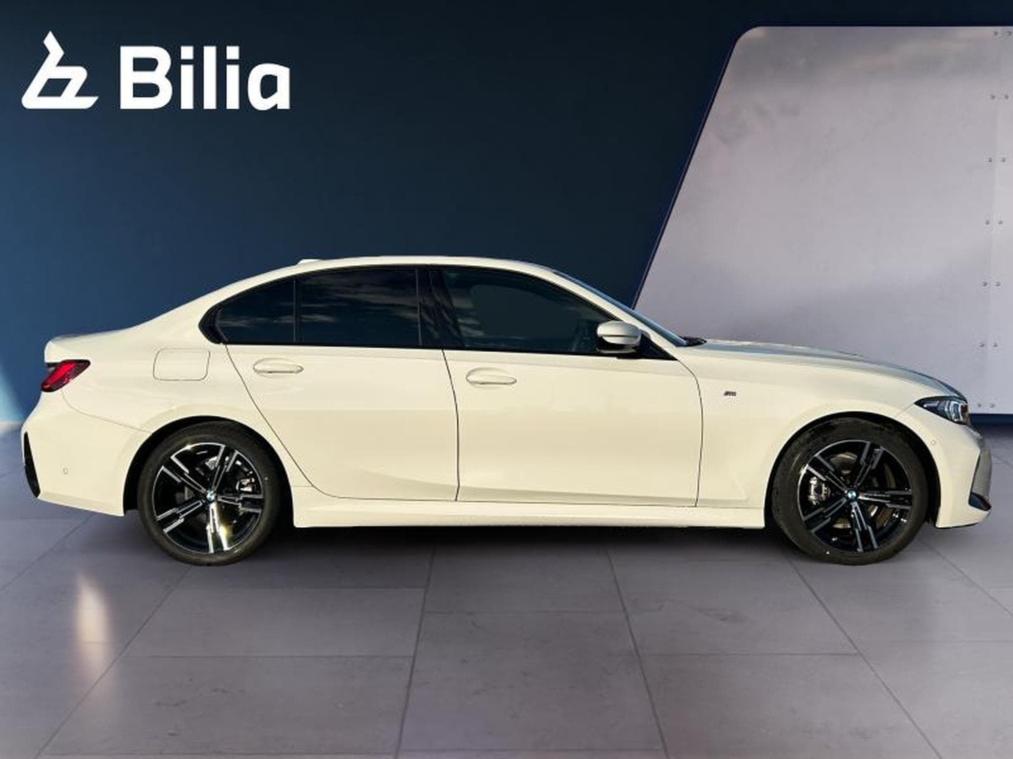 BMW 318 318i Berline Kit M Sport (2025) - Photo 3
