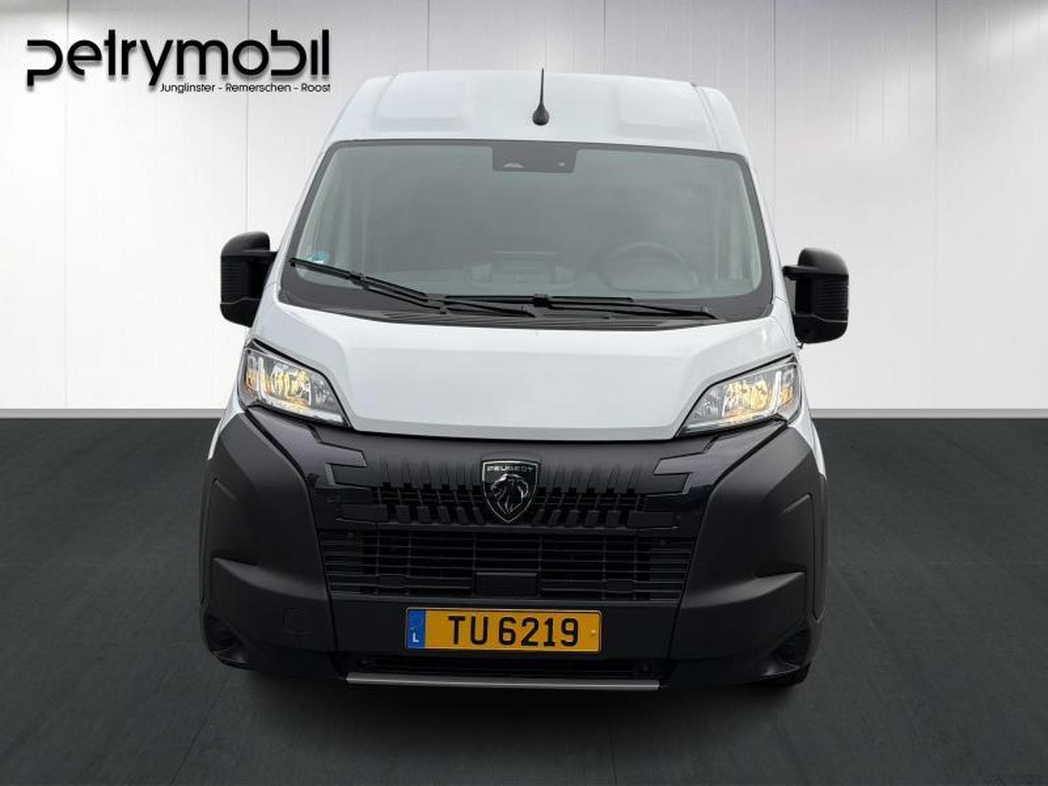 Peugeot Boxer 335 L3H2 - 2.2 BlueHDi 140 S&S (2025) - Photo 2