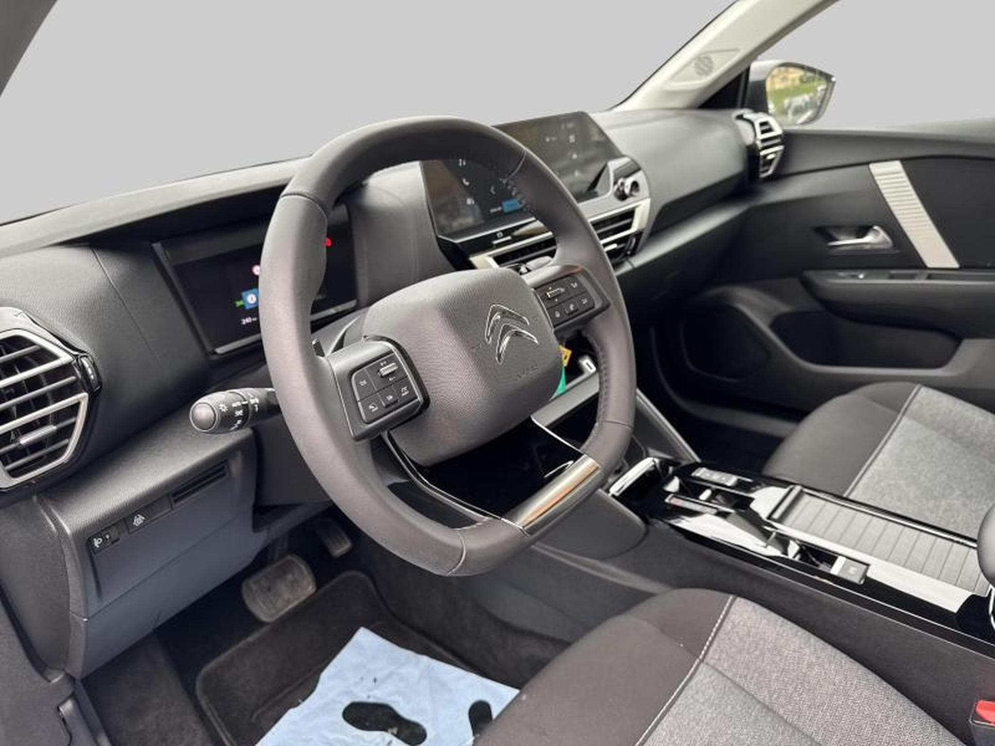 Citroen C4 FEEL (2023) - Photo 9