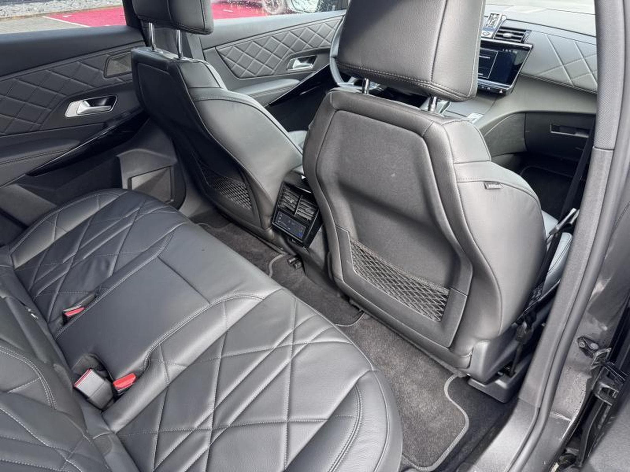 DS Automobiles DS7 7 E-Tense RIVOLI 300 (2024) - Photo 9